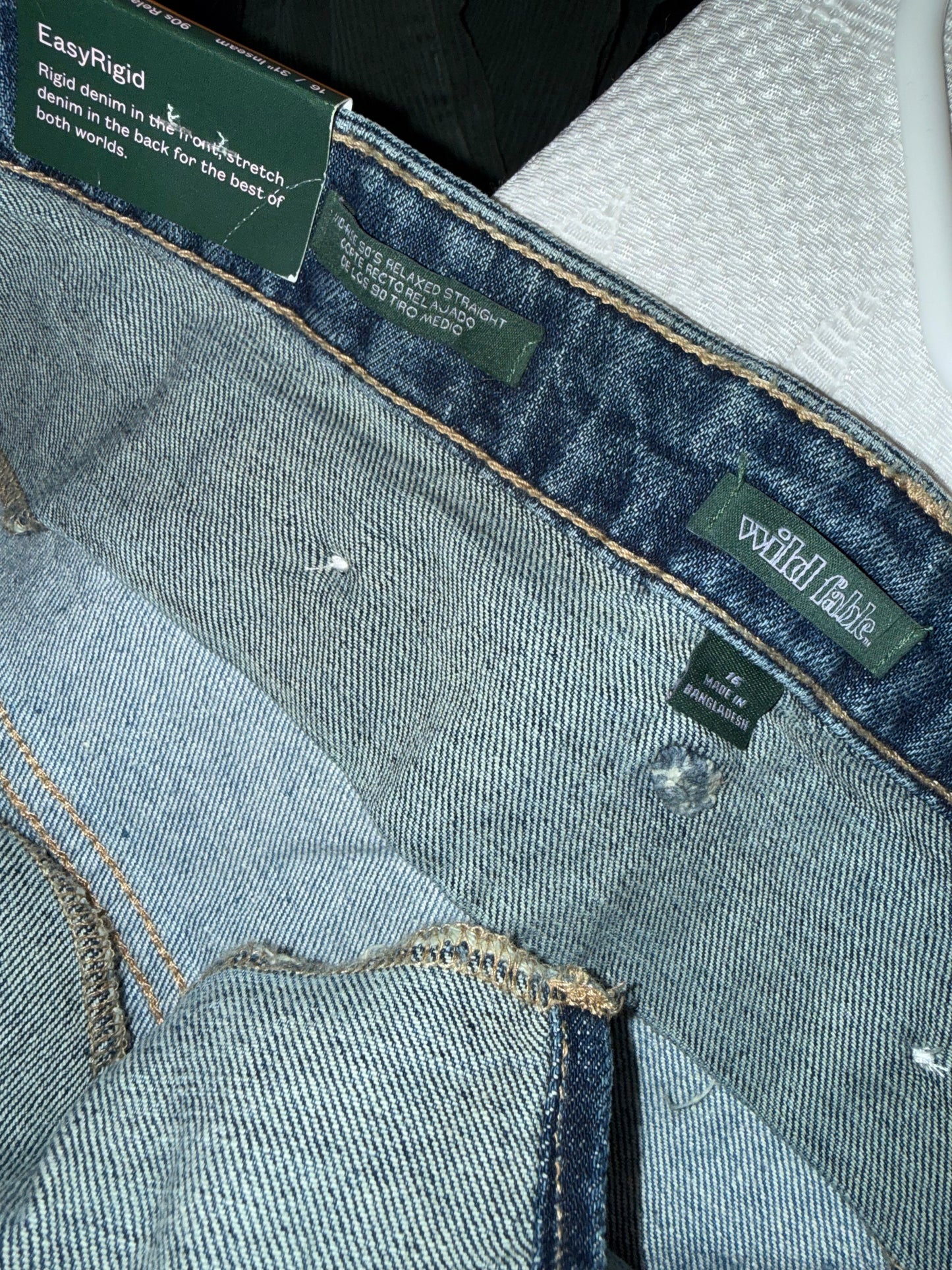 NWT Wild Fable (16) Brand New Mid Rise 90's Relaxed Straight Leg Denim Jeans