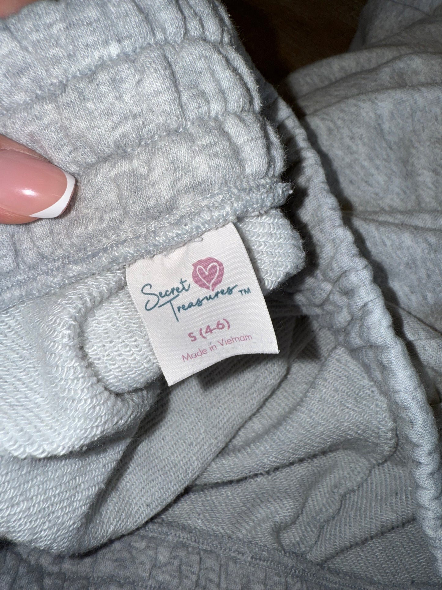 Secret Treasures (Small) Grey Jogger Sweatpants with Pockets