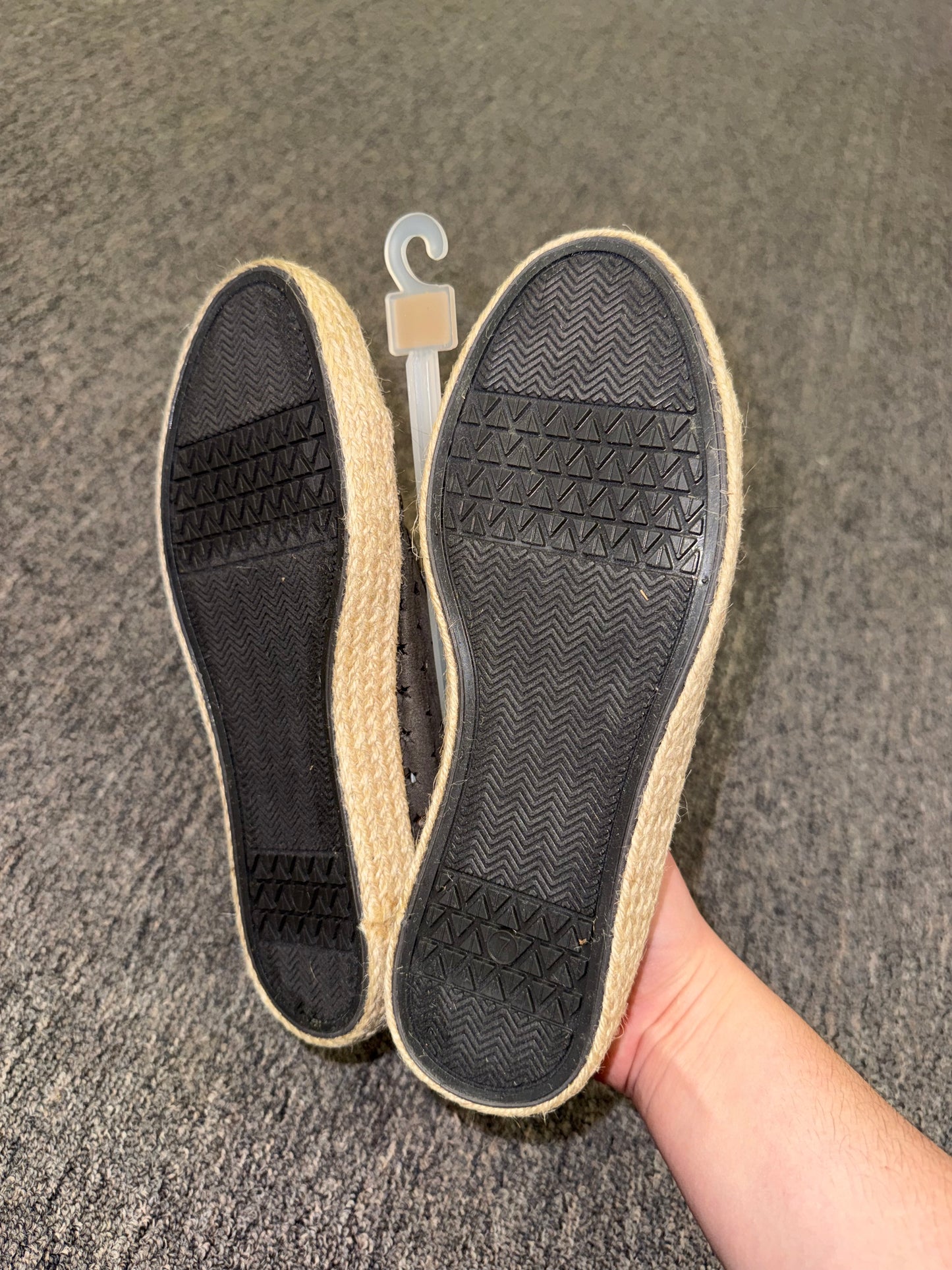 NWT Universal Threads (7) Brand New Grey Star Pattern Sneakers with Woven Soles