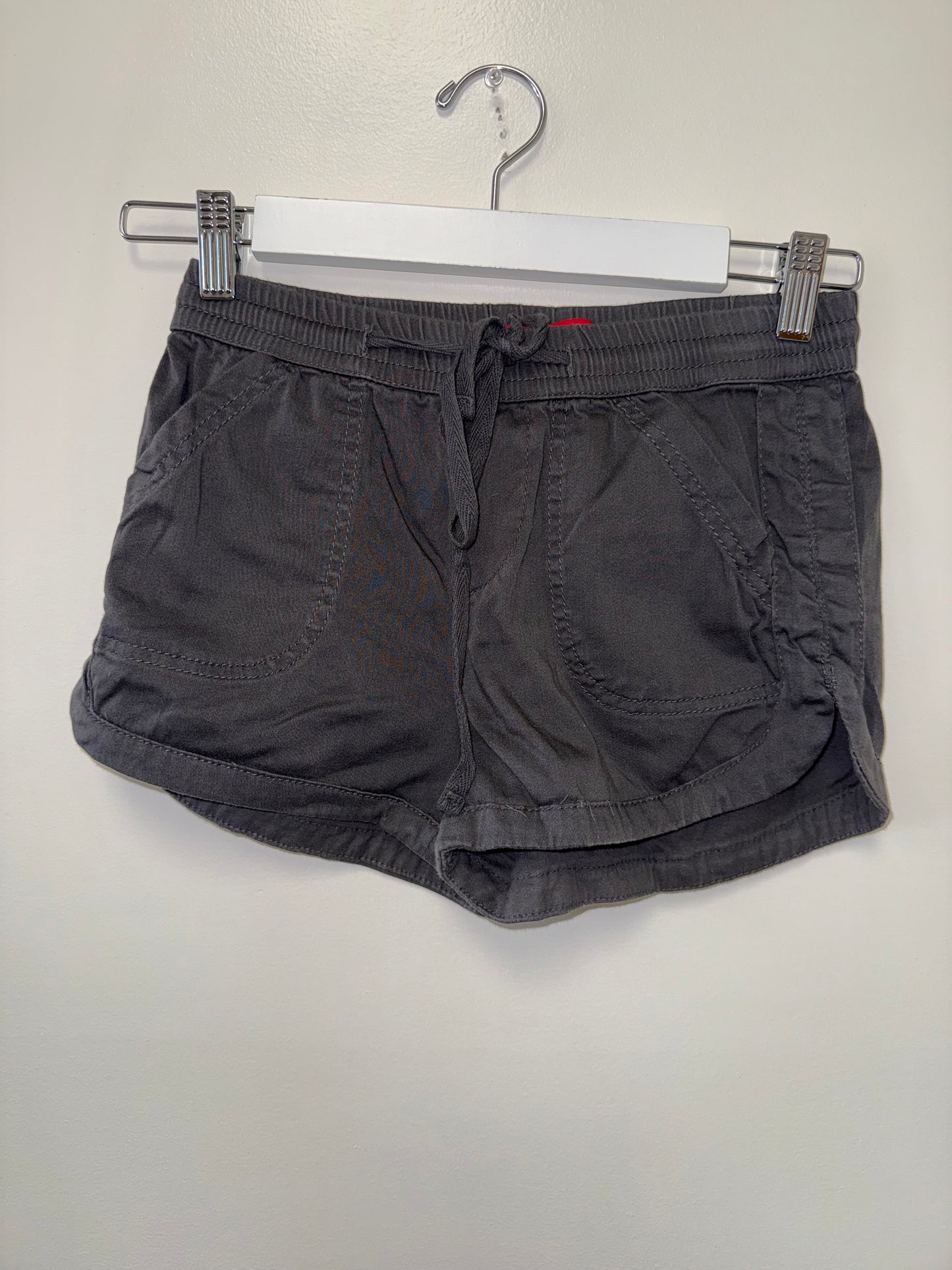 Unionbay (XS) Grey Midi Cargo Shorts