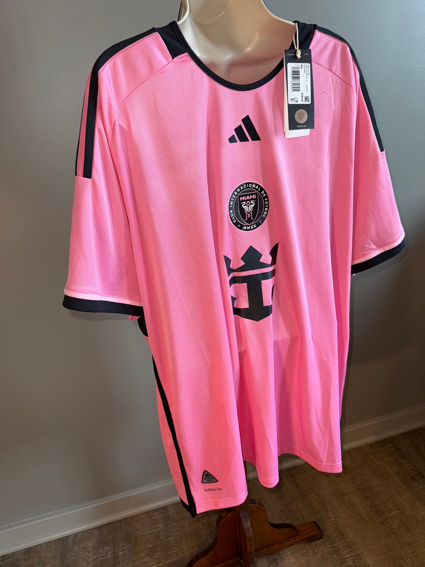 NWT Adidas (2XL) Brand New Pink Messi #10 Jersey