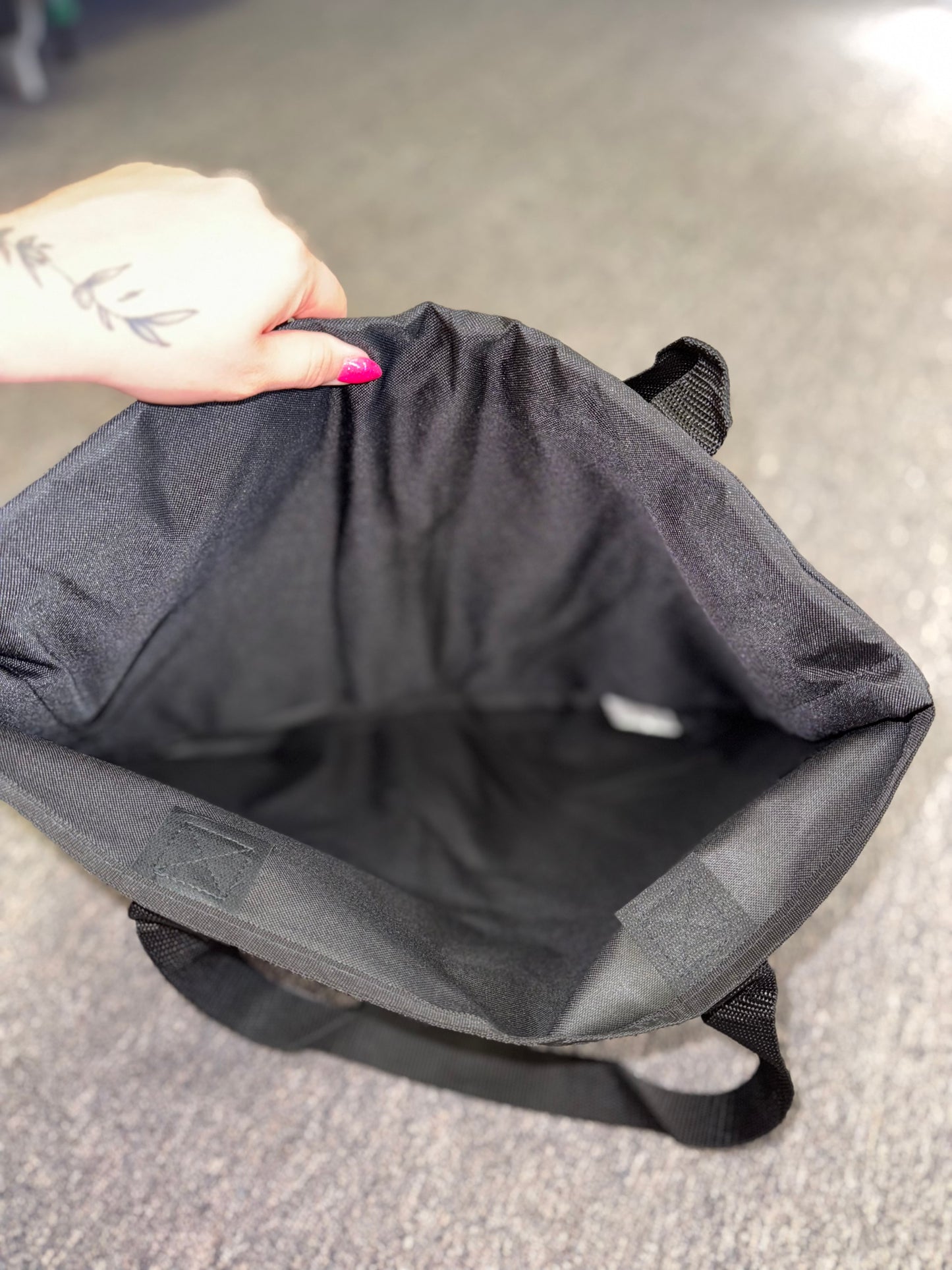 Thirty-One Brand New Black Fold N' Fun Mat Bag