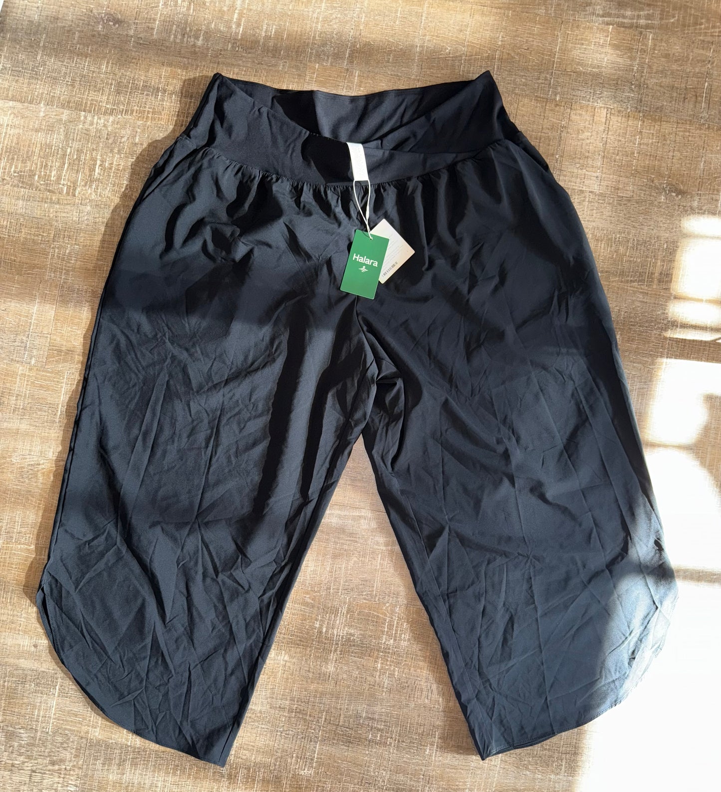 NWT Halara (1X) Brand New Ultra Lightweight Breezeful Pants