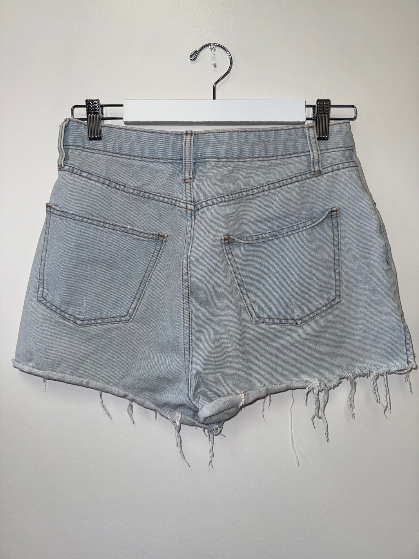 Wild Fable (6) Light Wash Super Hi Rise Distressed Denim Jean Shorts