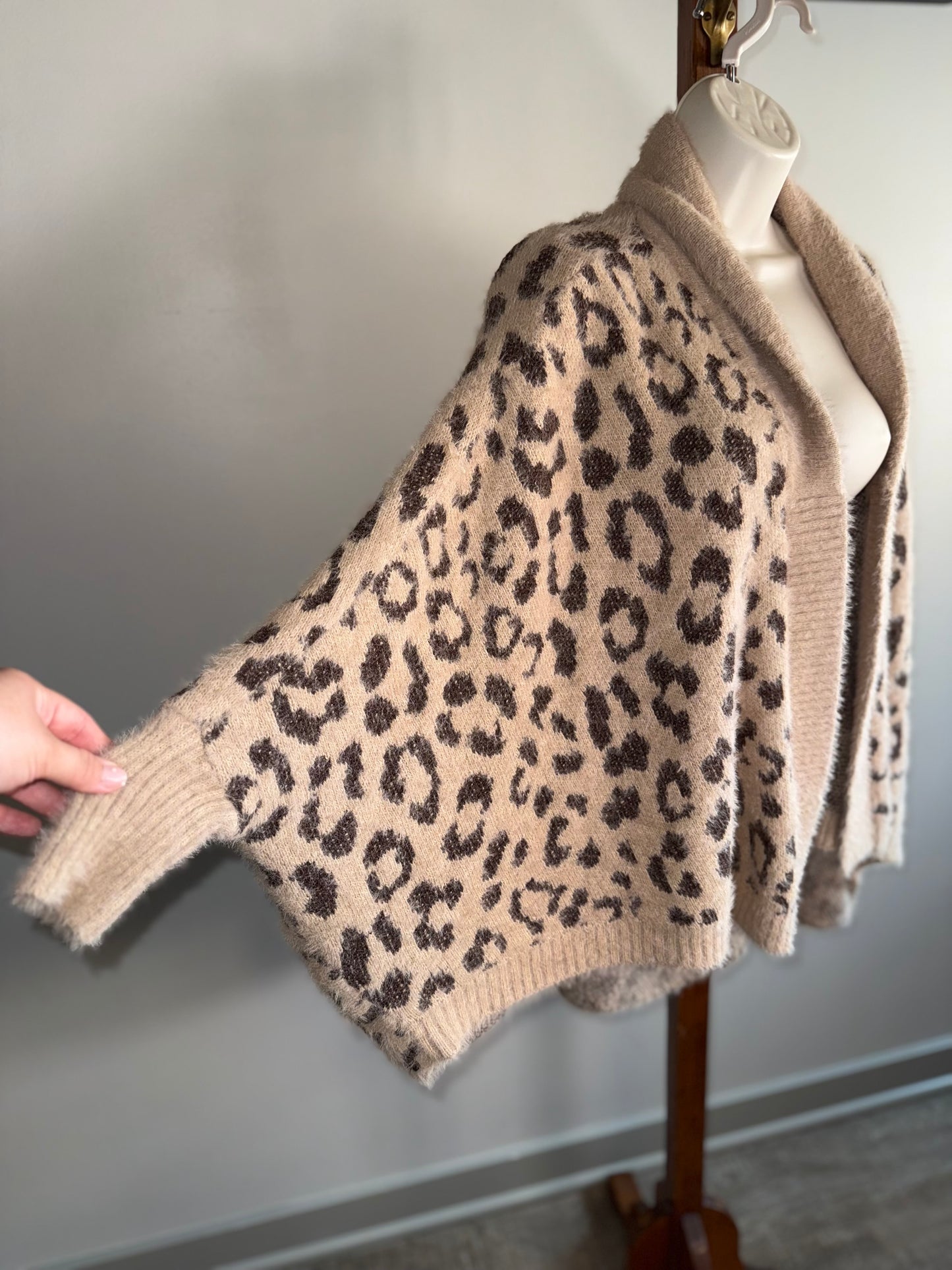 Akemi + Kin (OS) Neutral Cheetah Print Sweater Cardigan