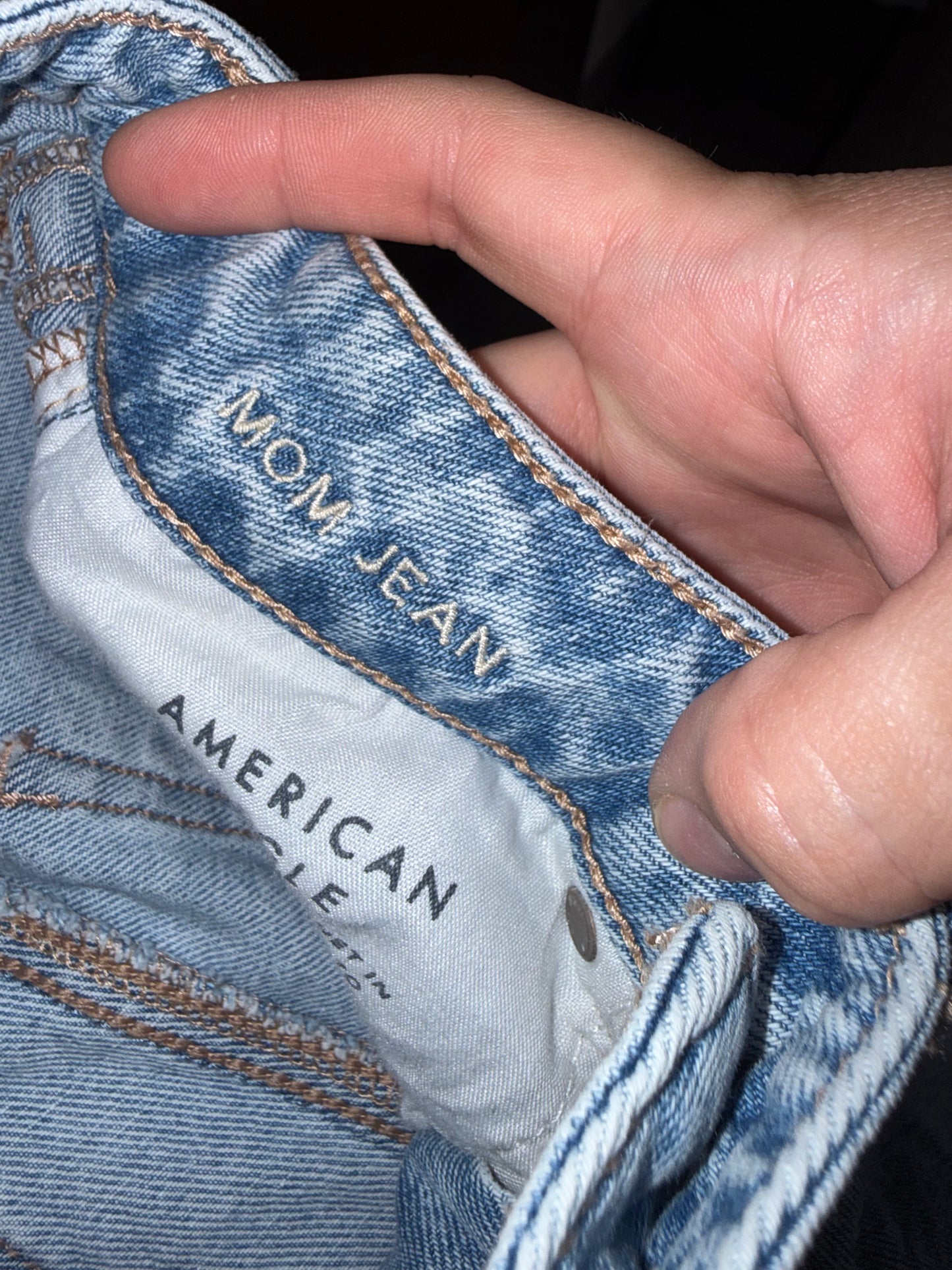 American Eagle (0 Long) Denim Strigid Mom Jeans