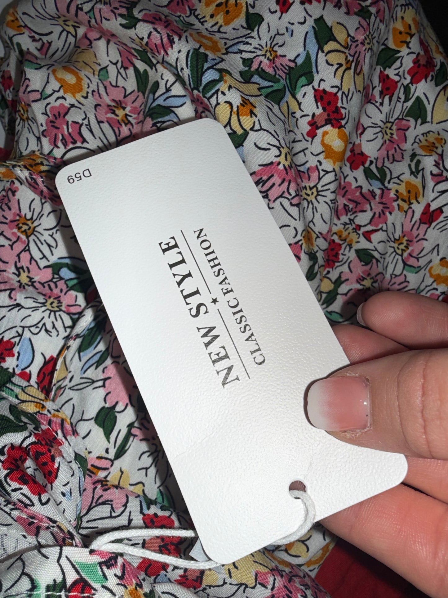 NWT New Style (Medium) Brand New Colorful Floral Jumpsuit with Pockets