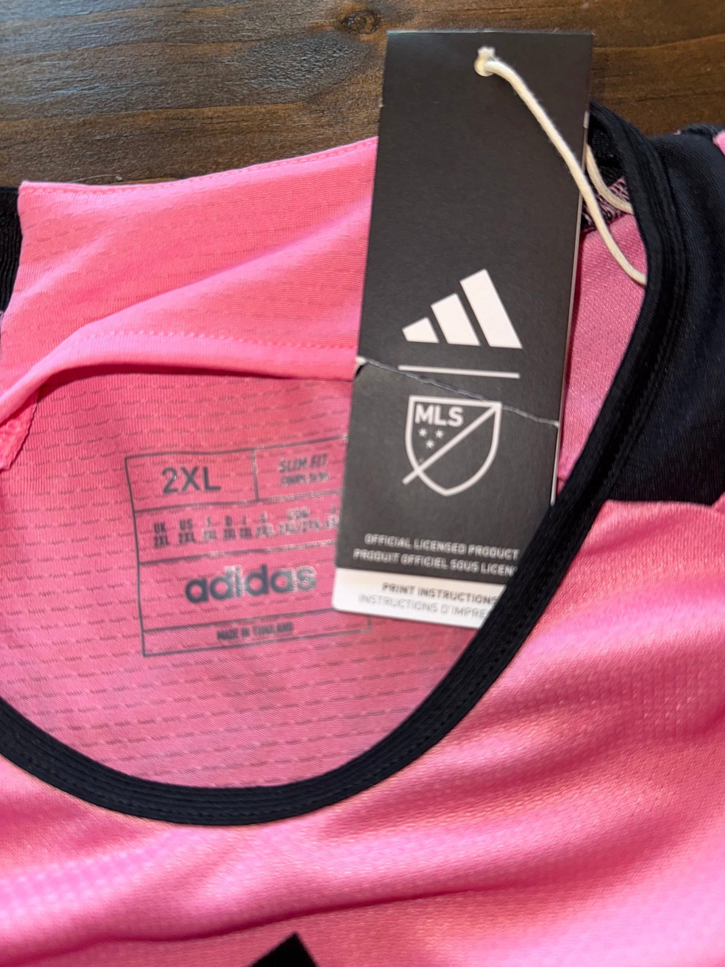 NWT Adidas (2XL) Brand New Pink Messi #10 Jersey