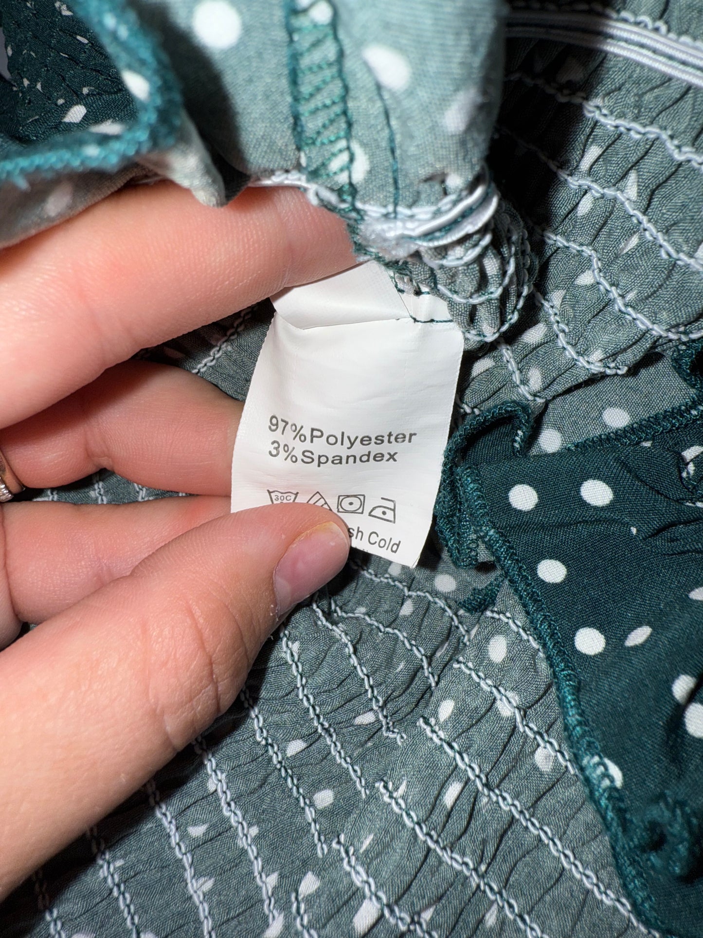 SHEIN (Large) Green and White Pattern Stretchy Cropped Blouse