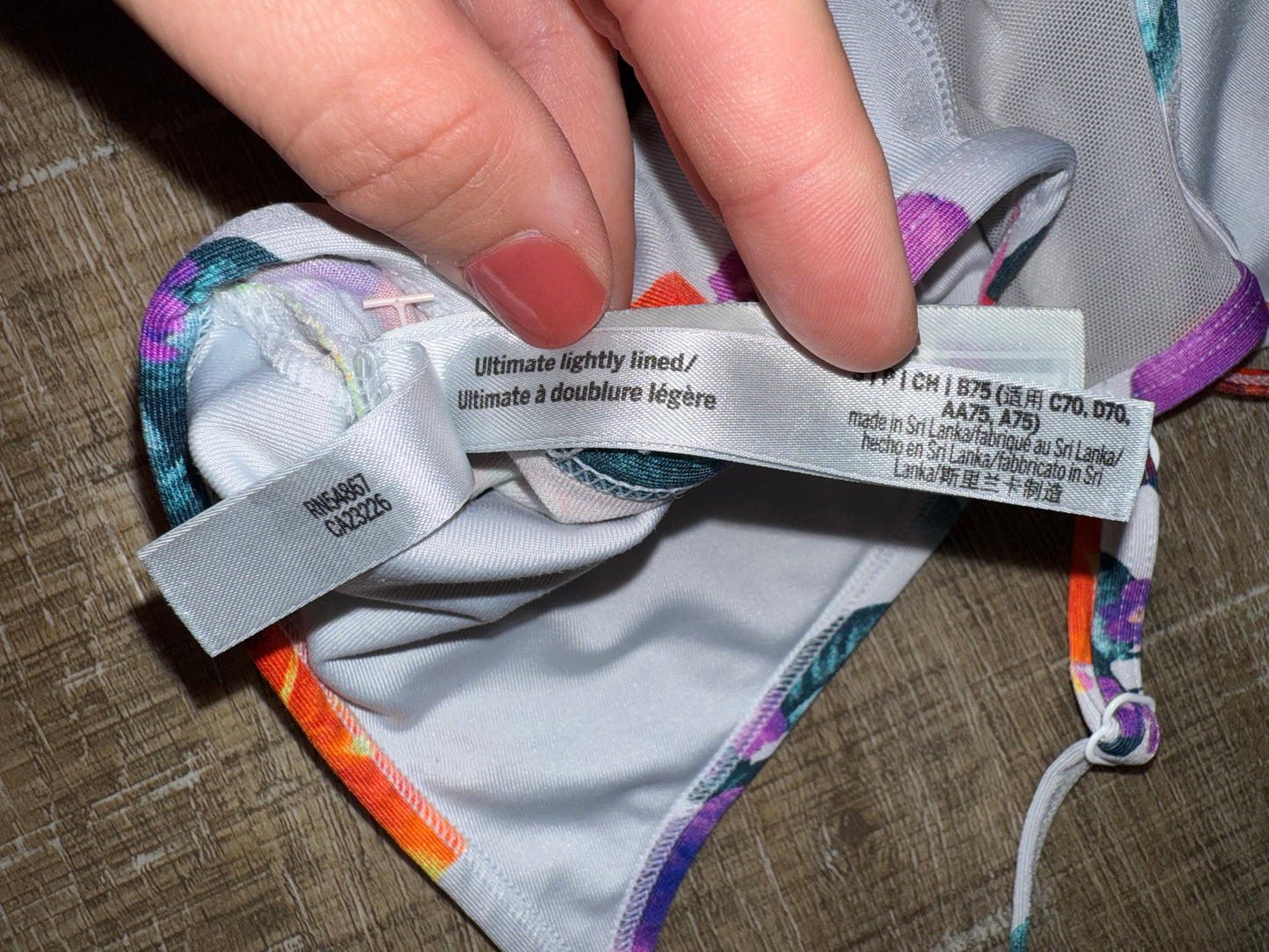 PINK Victoria's Secret Ultimate (Small) White Floral Lightly Lined Sports Bra