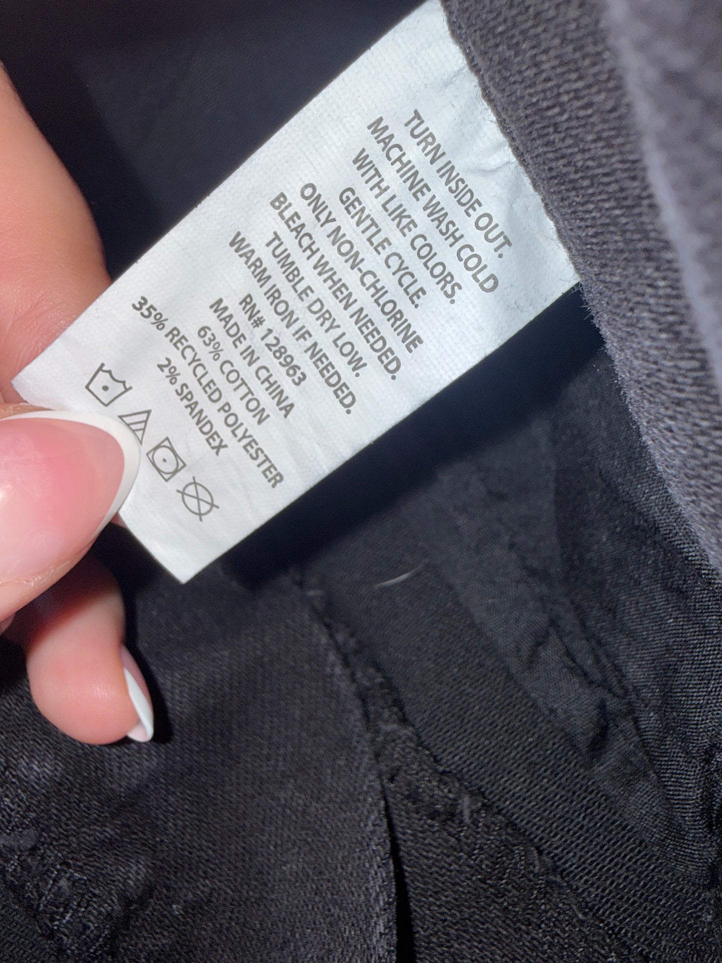 NWT Indigo Rein (7) Brand New Black High-Rise Frayed Hem Shorts