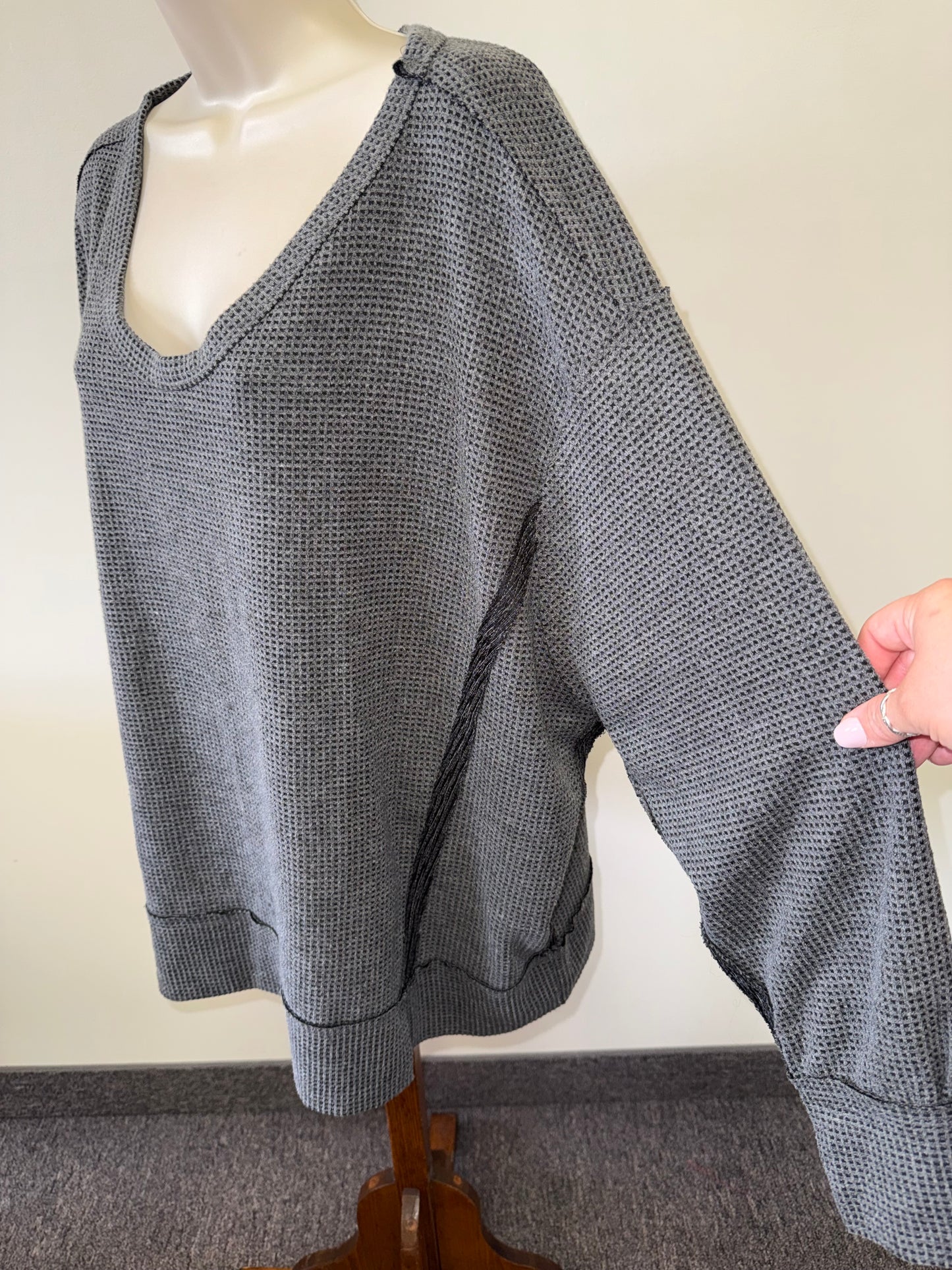 Andree By Unit (2X) Dark Grey Waffle Knit Long Sleeve Top