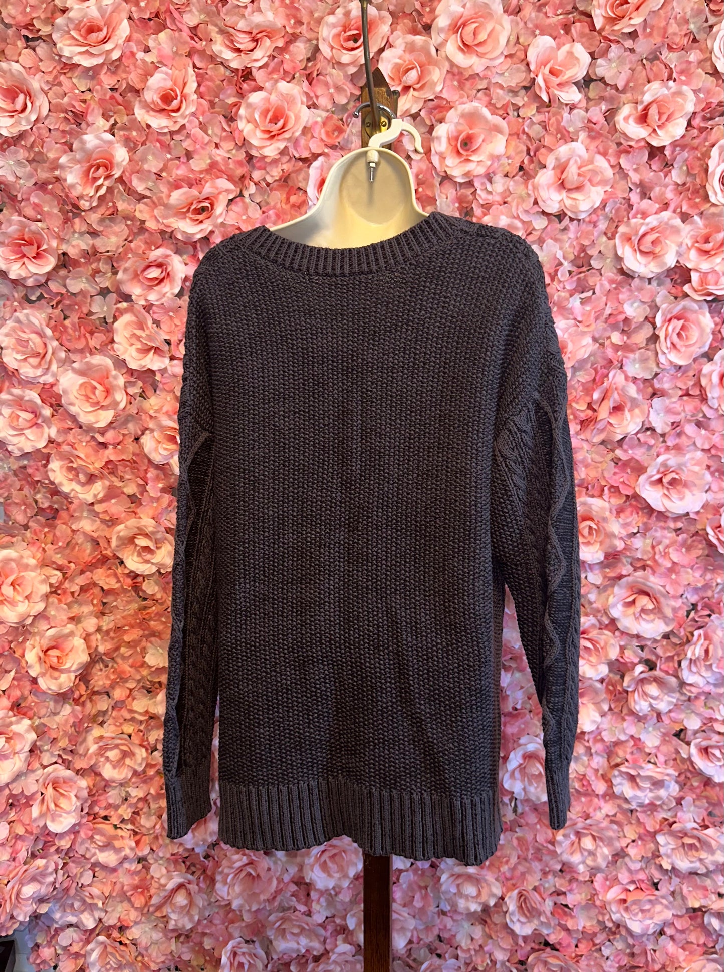 Time & Tru (Large) Dark Grey Cable Knit V-Neck Sweater