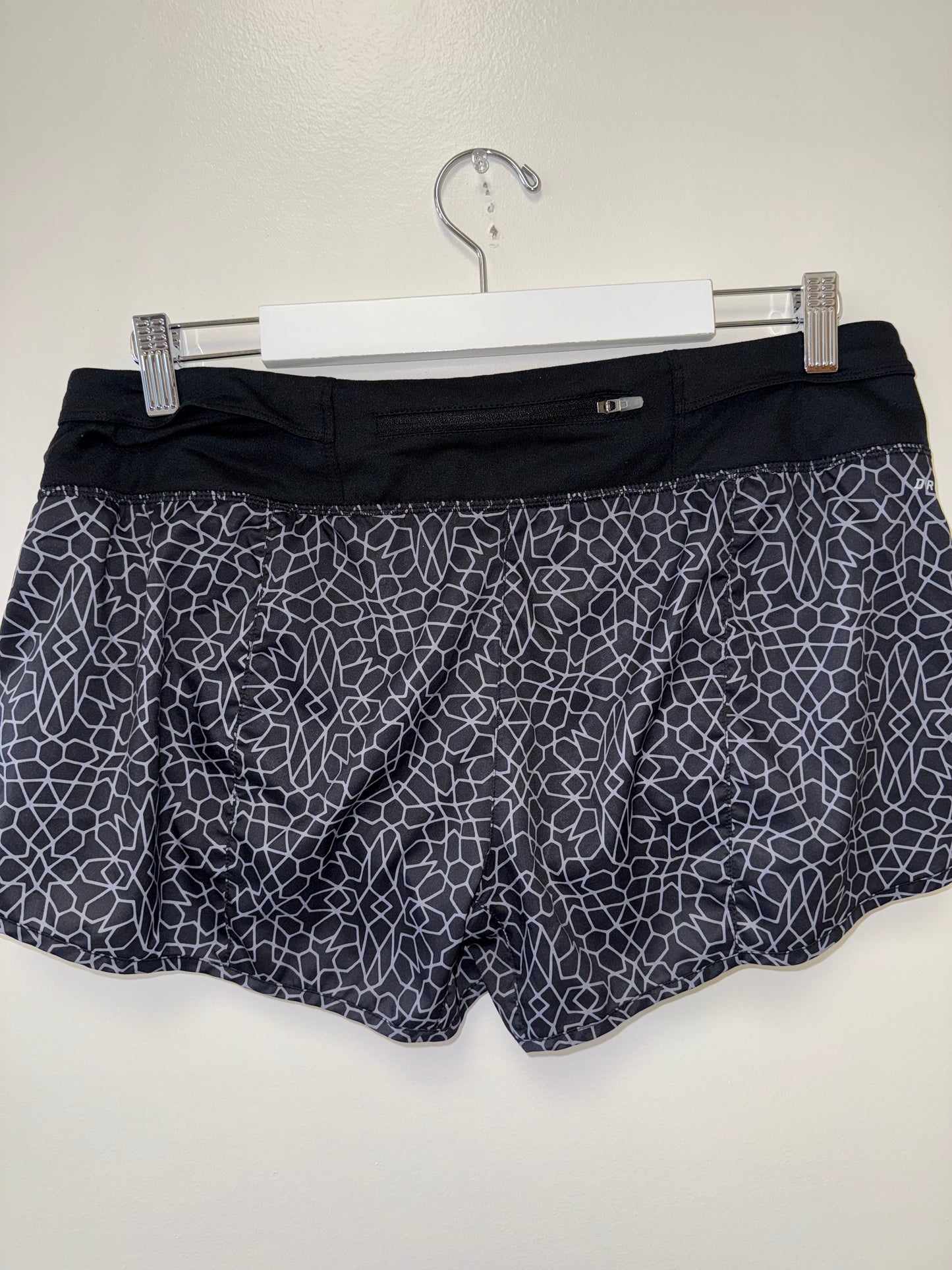 Nike shorts large