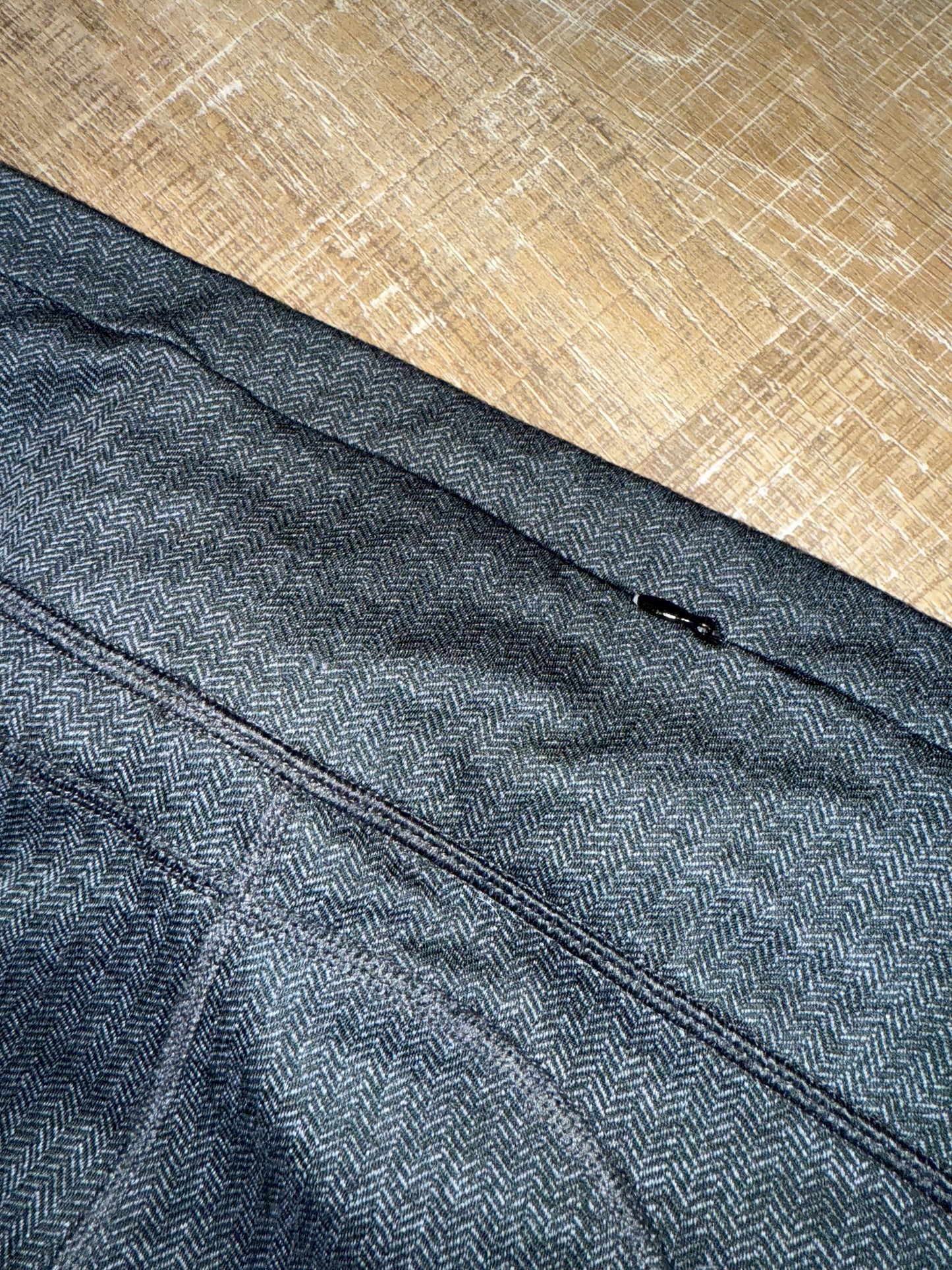 Champion (Medium) Dark Grey Leggings with Zipped Pocket on Back