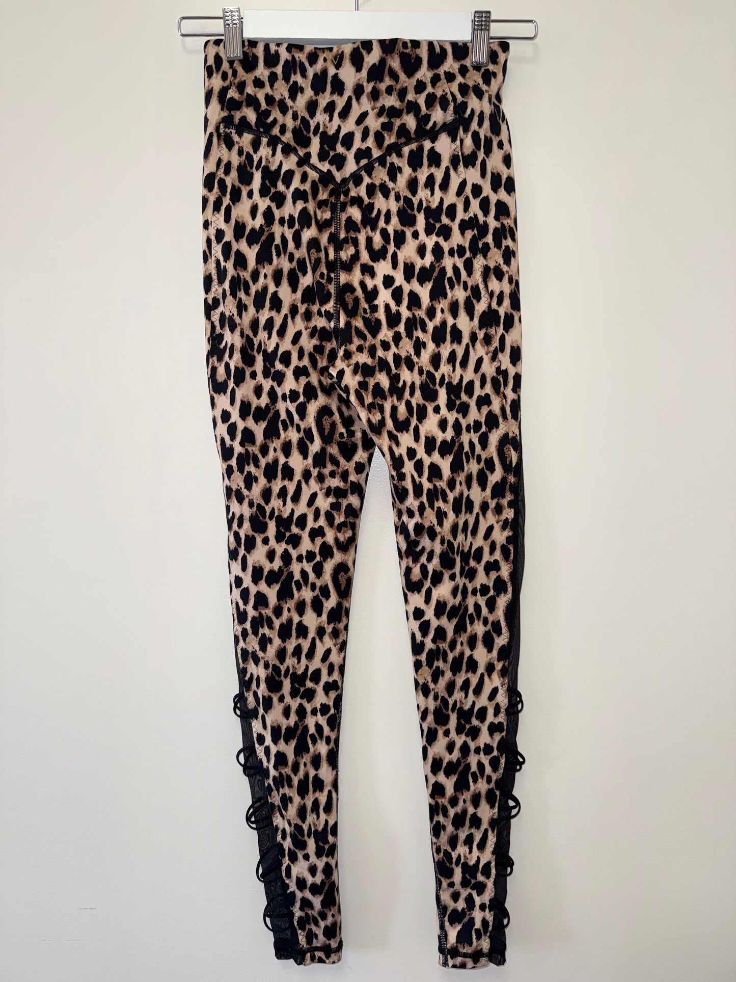 Victoria's Secret (6) Neutral Cheetah Print Leggings W/ Mesh Slit Detailing Legs