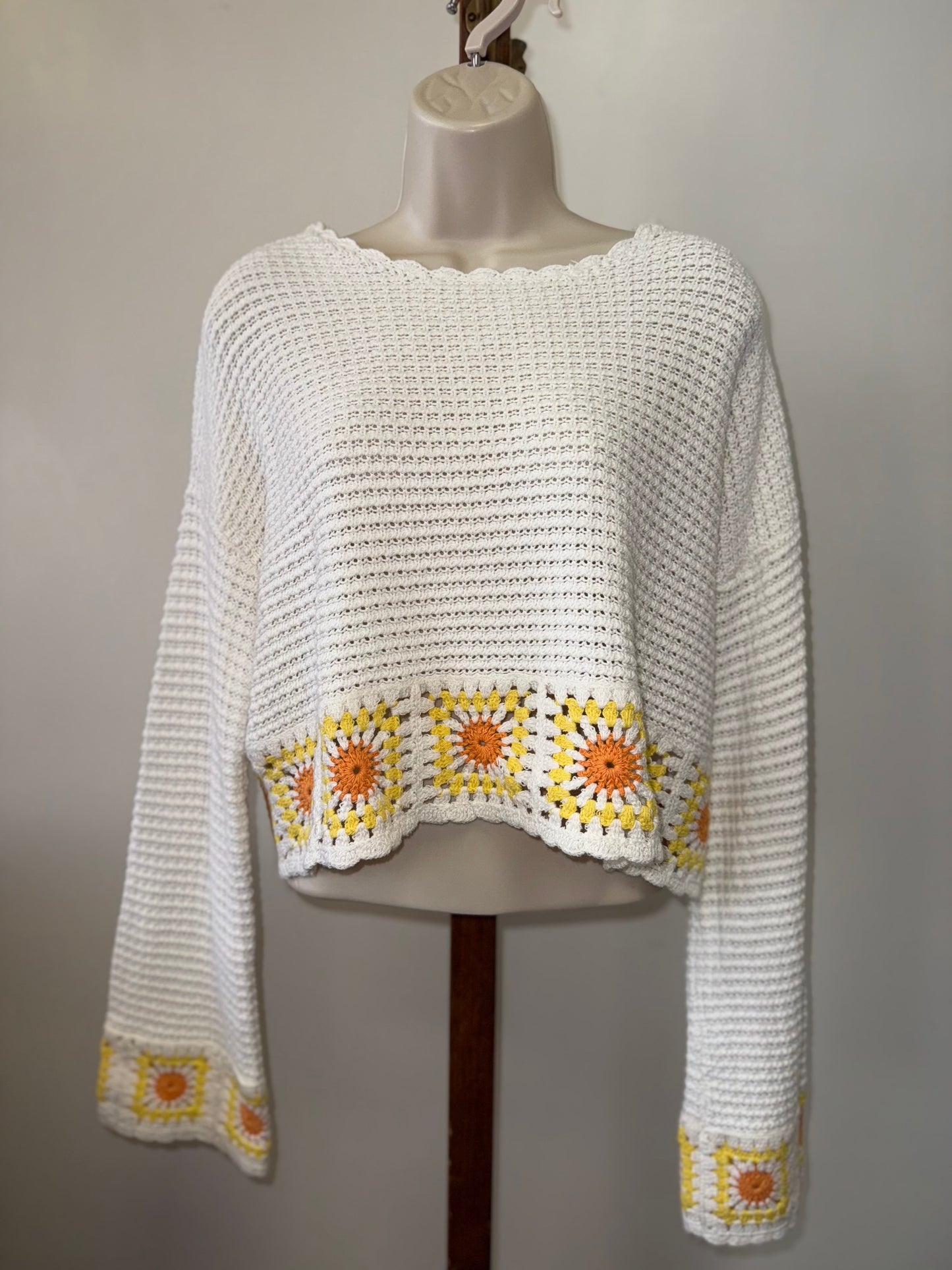 Sincerely Jules (XL) White Crochet Knit Cropped Sweater