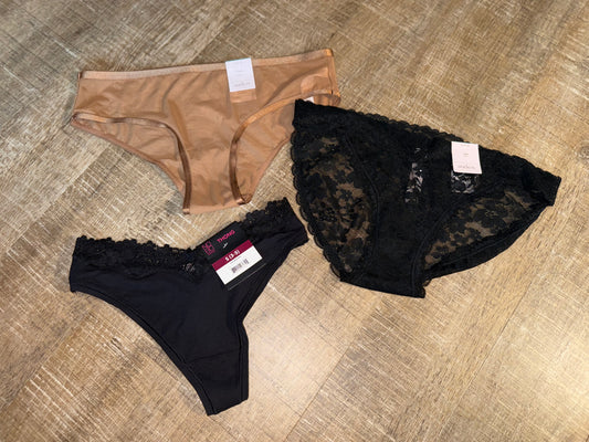 NWT auden & No Boundaries (Small) Black & Tan Brand New Set of Undies