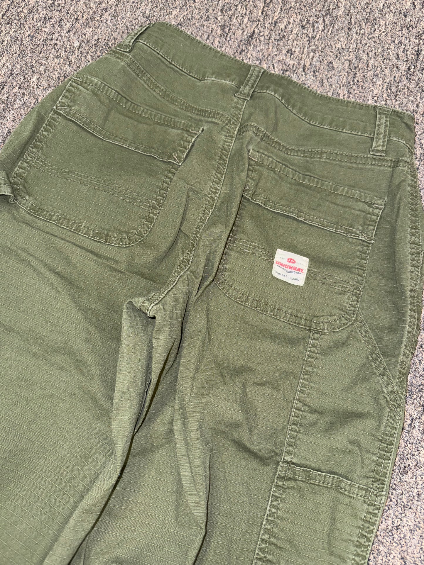 Unionbay (0) Green Cargo Like Pants