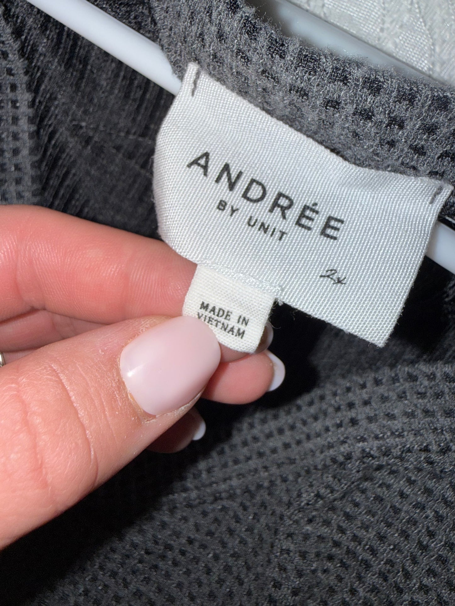 Andree By Unit (2X) Dark Grey Waffle Knit Long Sleeve Top