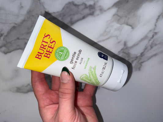 Brand New Burts Bees (4 fl/oz) Gentle Face Scrub with Aloe