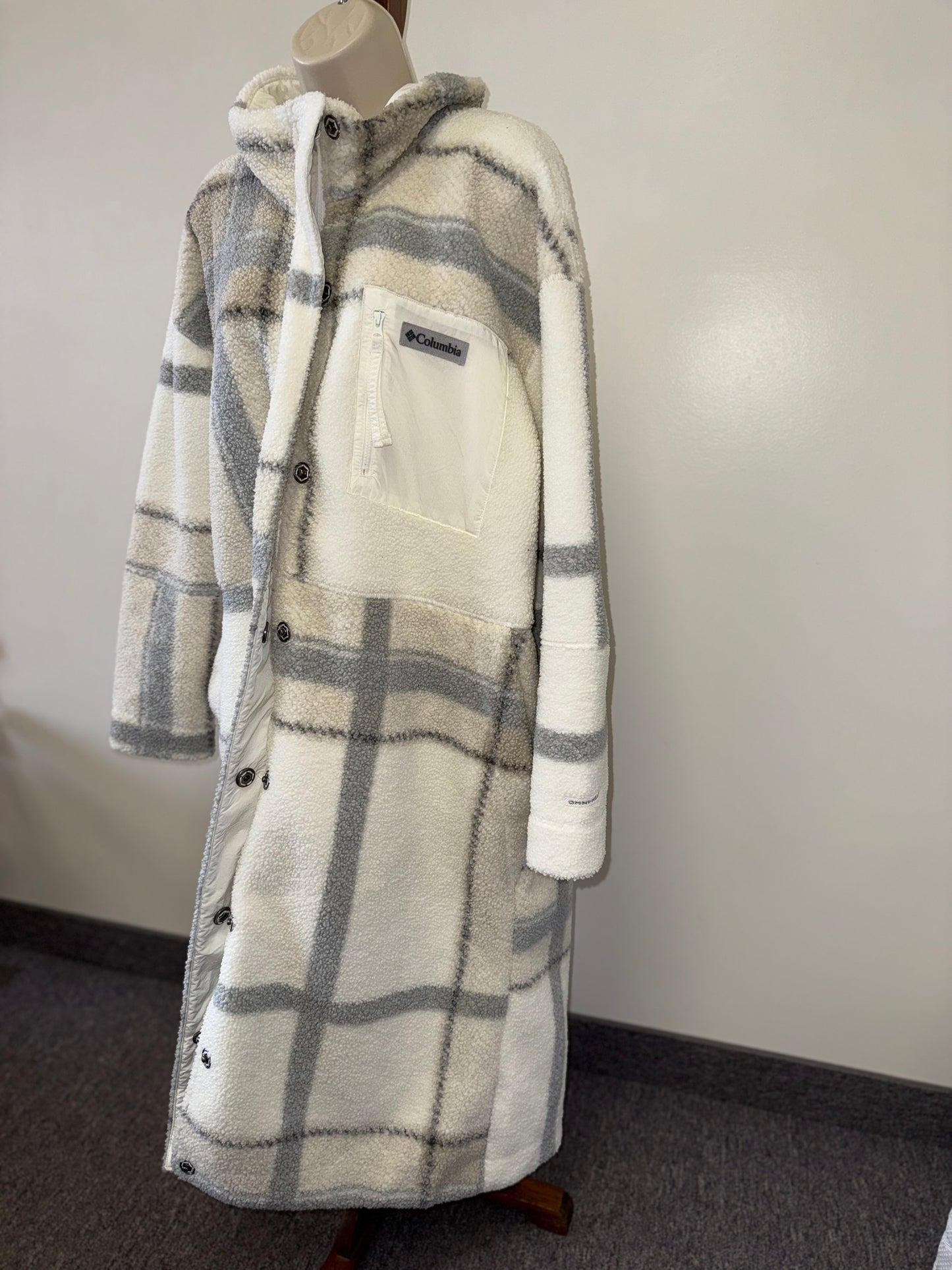 Columbia (XXL) White & Gray Panorama Plaid Sherpa Full Length Trench Coat