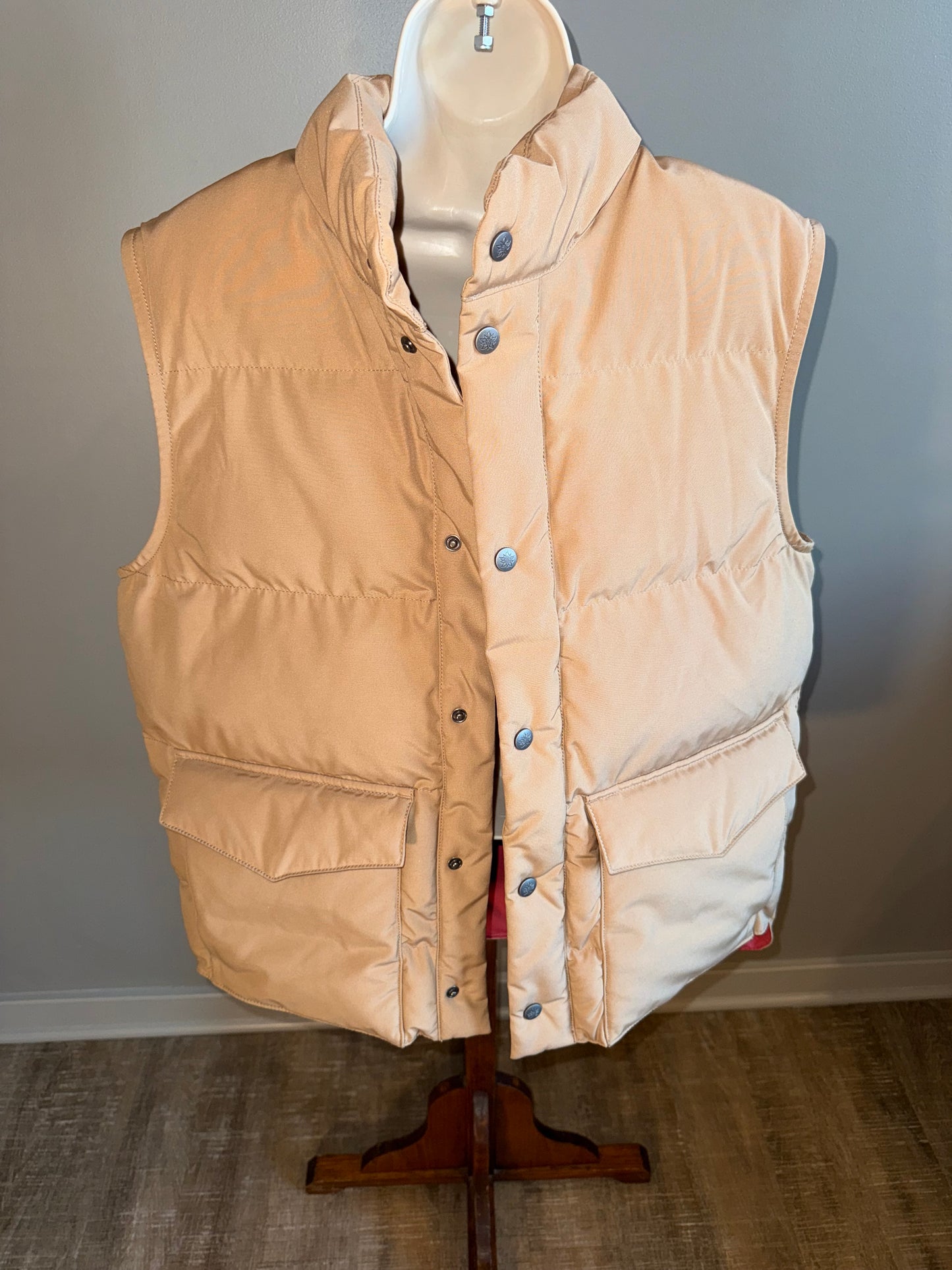 NWT Alpine Design (Medium) Brand New Wind//Water Resistant Tan Button Up Vest