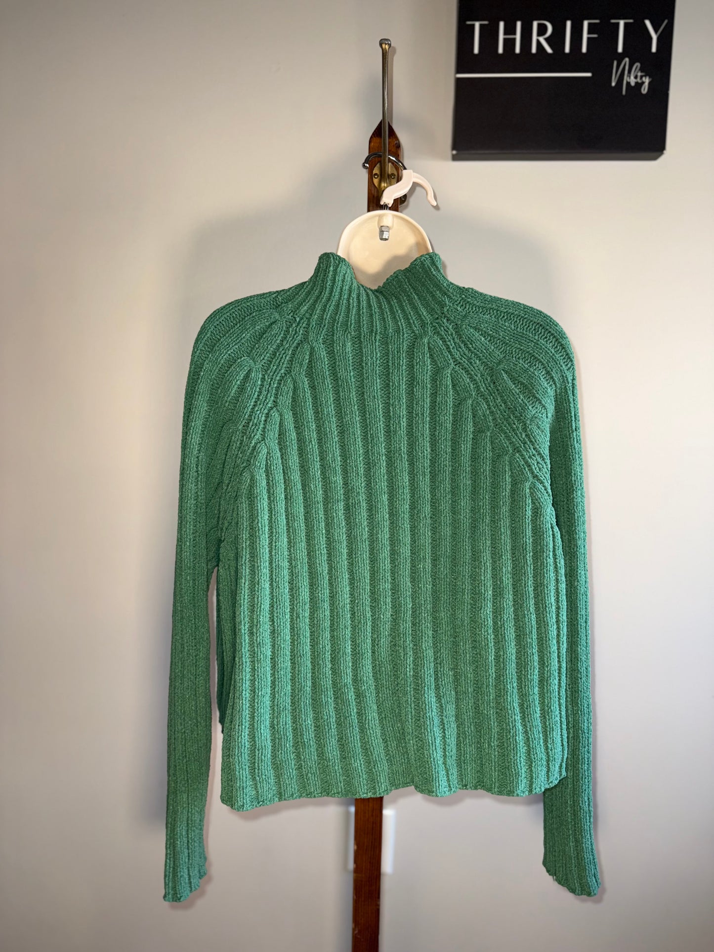 American Eagle (XL) Green Soft Knit High Neck Cropped Sweater