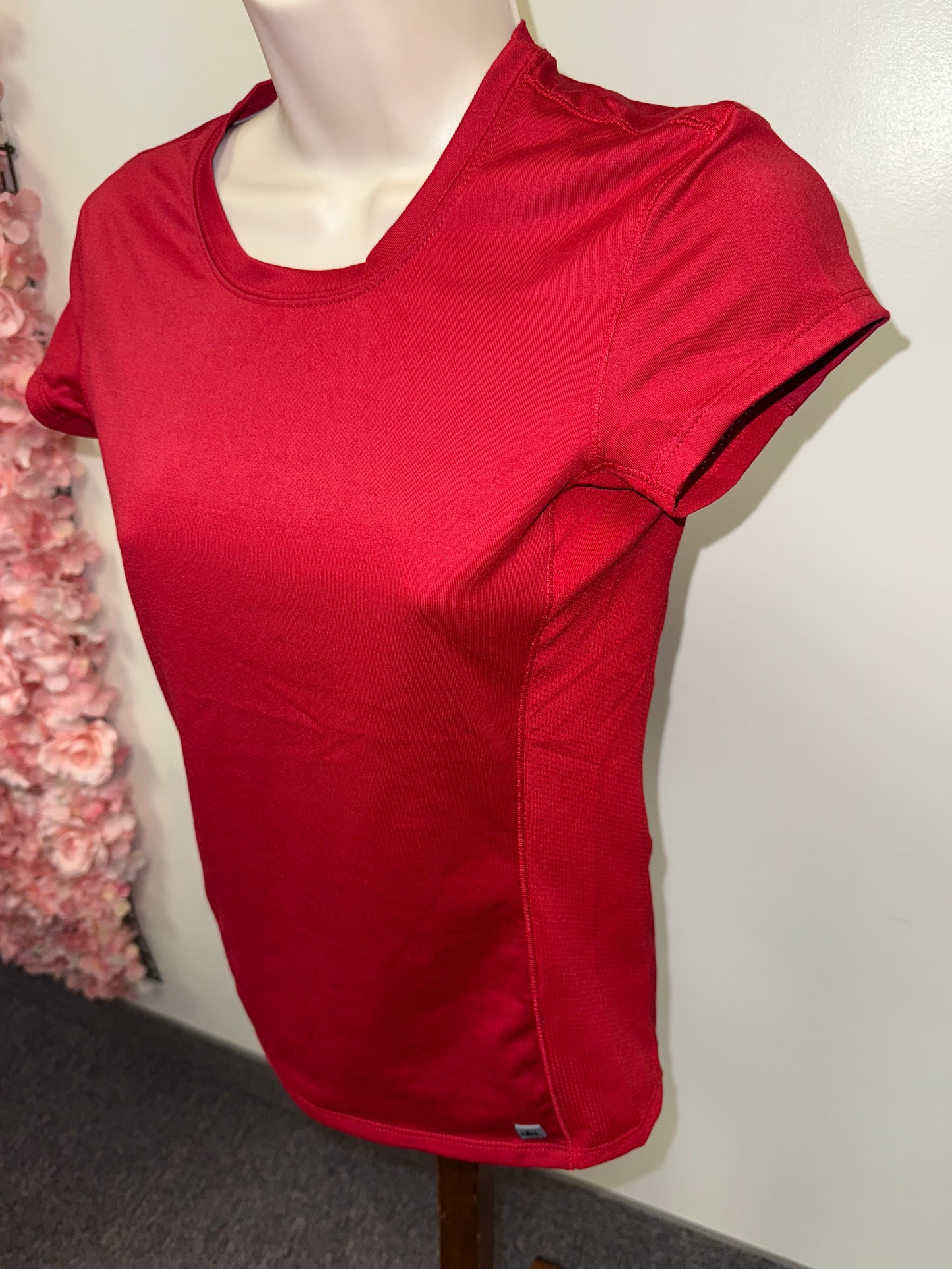 Alo (XS) Hot Pink CoolFit T-Shirt with Mesh