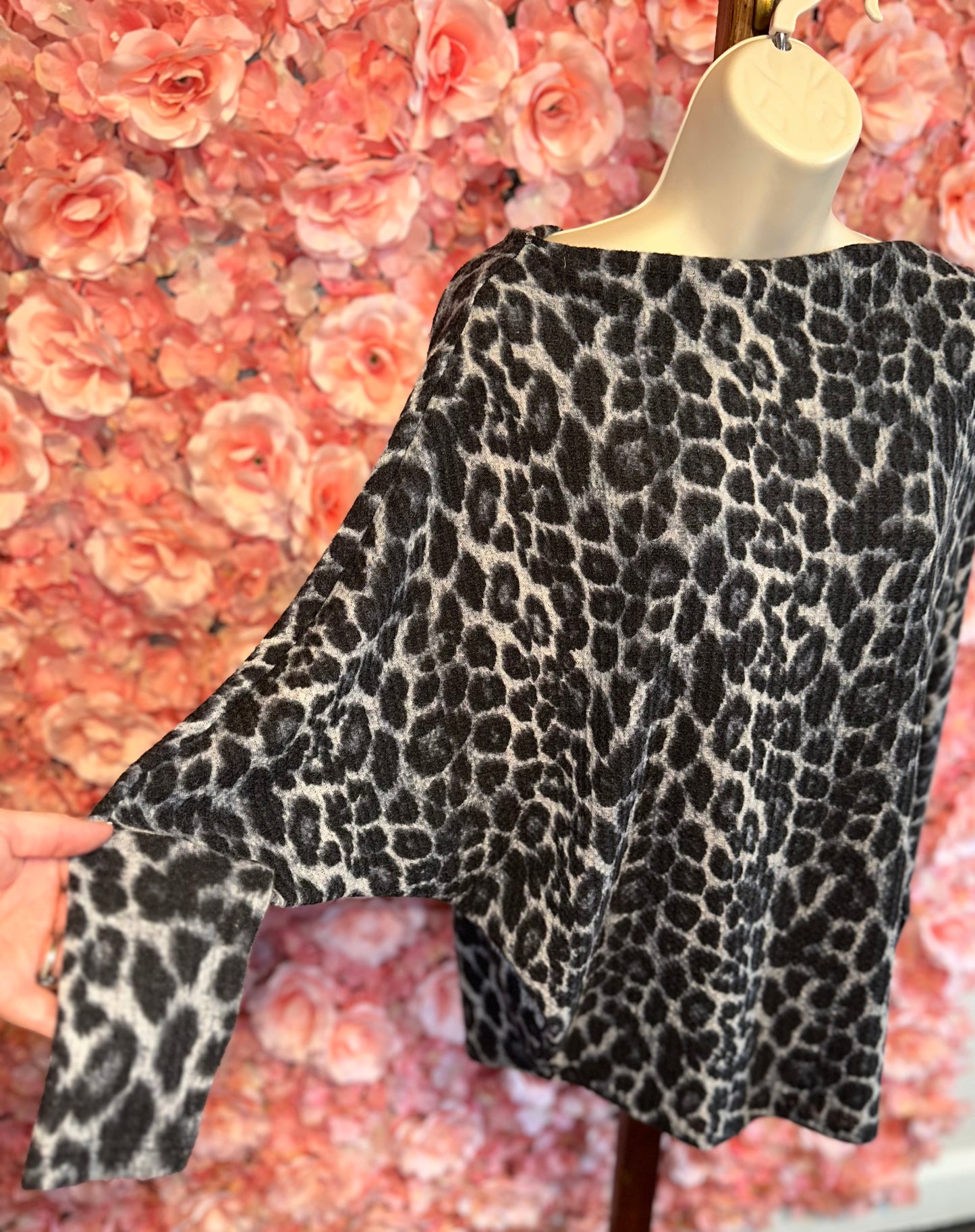 Daytrip (Small) Black//Grey Cheetah Print Waffle Knit Off-The-Shoulder Blouse