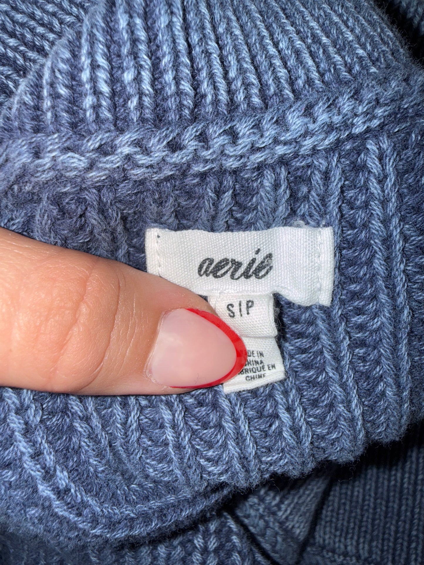 Aerie (Small) Blue V-Neck Heavy Knit Sweater