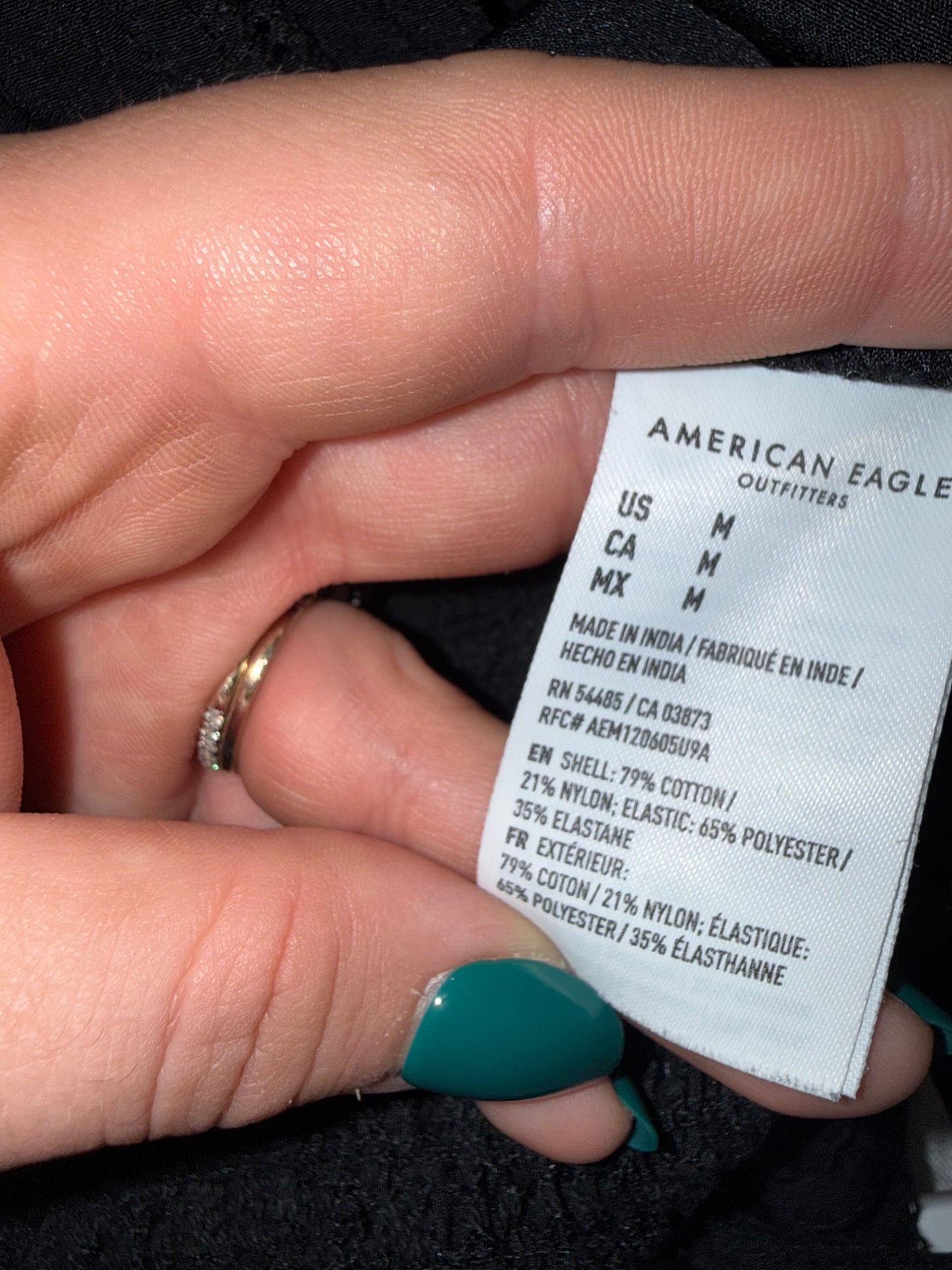 American Eagle (Medium) Black Knit Stretchy Cropped Tank