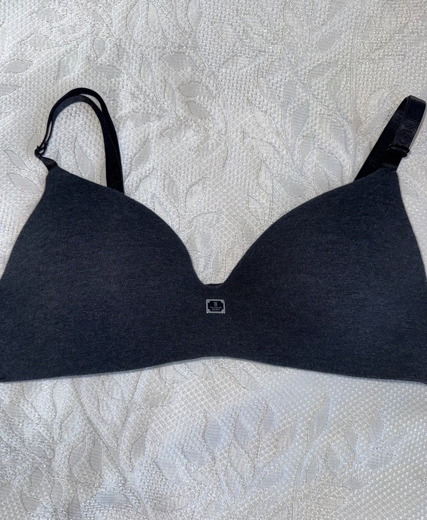 Victoria's Secret (38B) Grey T-Shirt Lightly Lined Wireless Bra