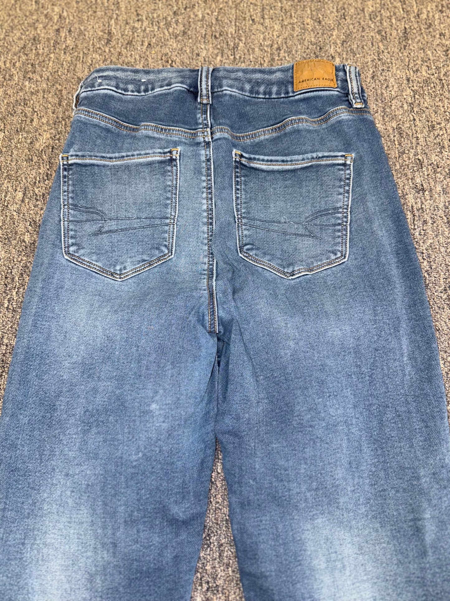 American Eagle (6 Short) Distressed Curvy Hi-Rise Jegging Denim Jeans w Stretch