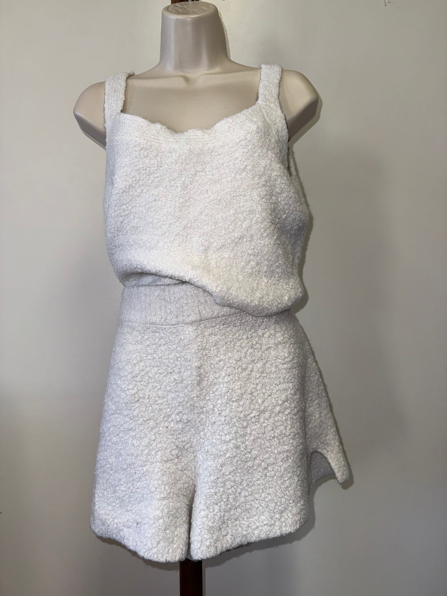 Abercrombie & Fitch (L) Off White Sherpa Lounge Collection Tank & Shorts Set