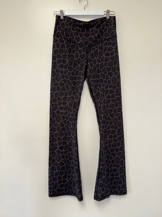 Otos (XL) Black and Brown Cheetah Print High Rise Flare Leggings