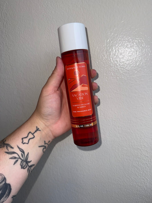 Bath & Body Works (8oz) Vacation Vibes Perfume
