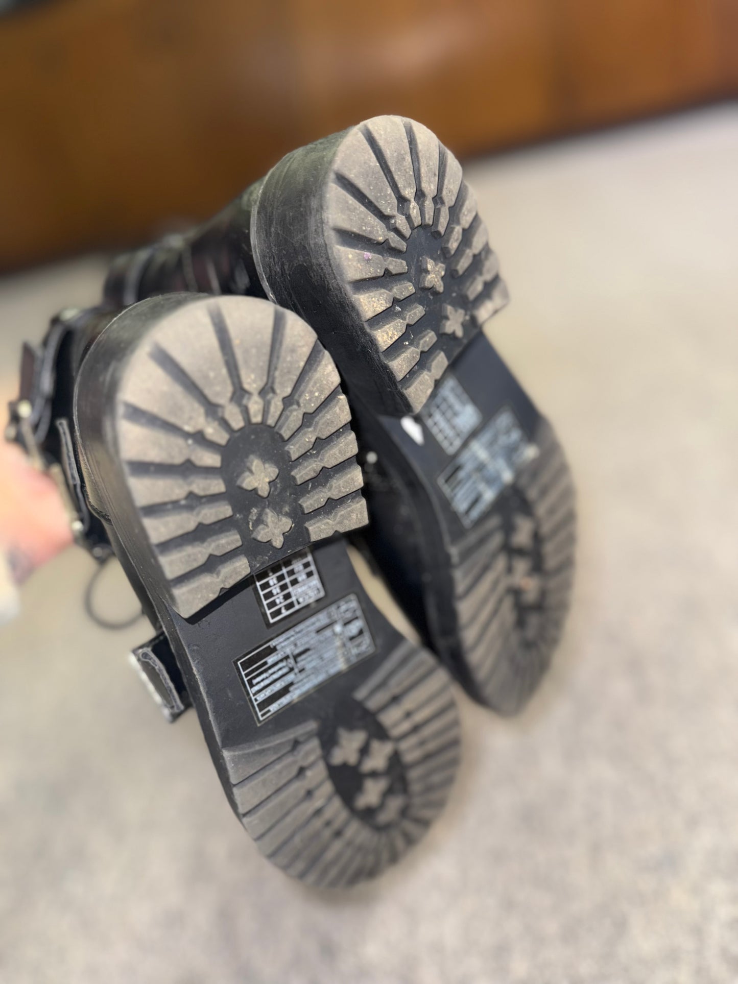 Forever 21 (7) Black//Silver Combat Boots