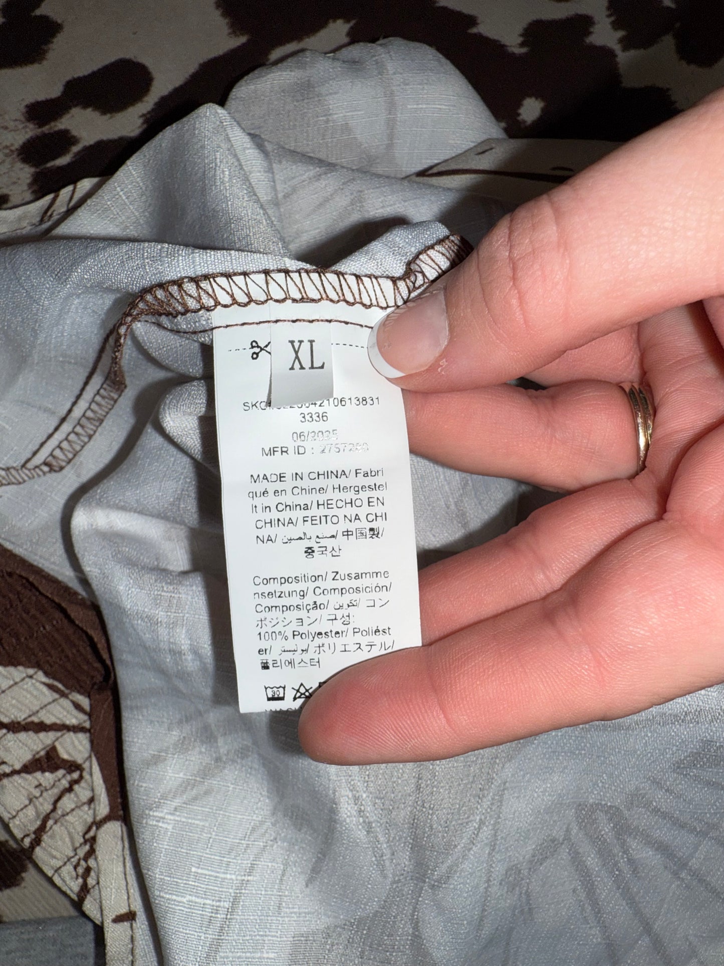 (XL) Brown and White Sea Shell Pattern Strapless Midi Dress