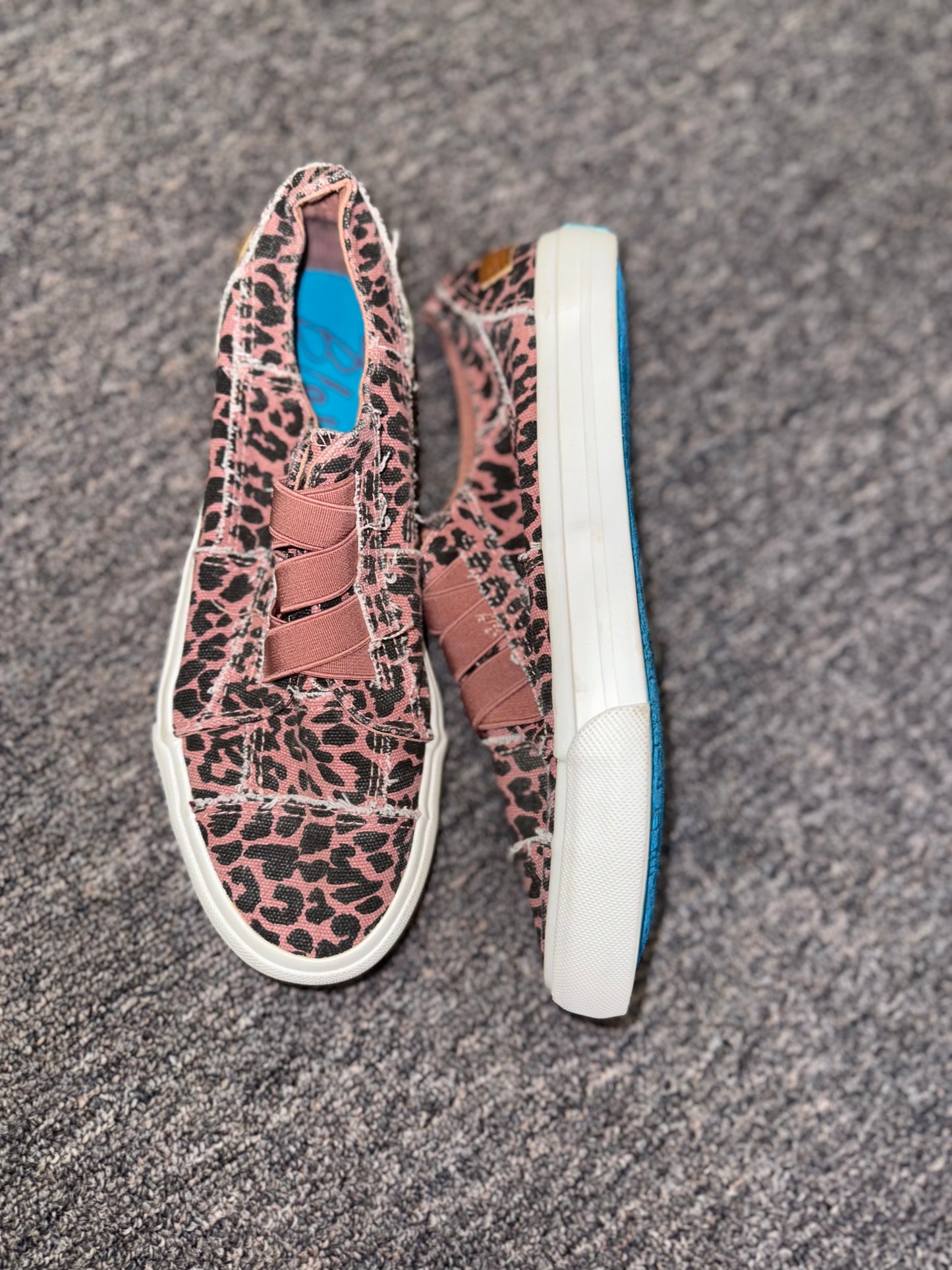 Blowfish (7.5) Pink/Black Cheetah Print Slip On Sneakers with Elastic Straps