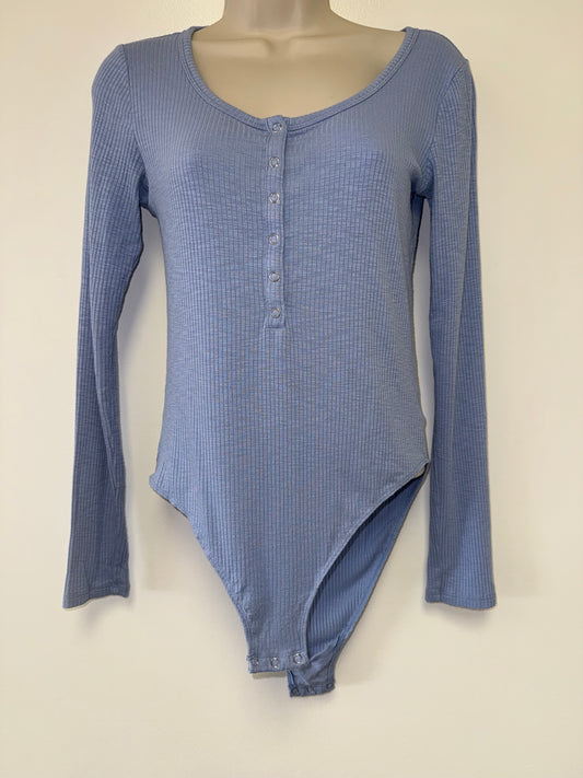 Aerie (Medium) Blue Ribbed 3/4 Button Up Long Sleeve Bodysuit