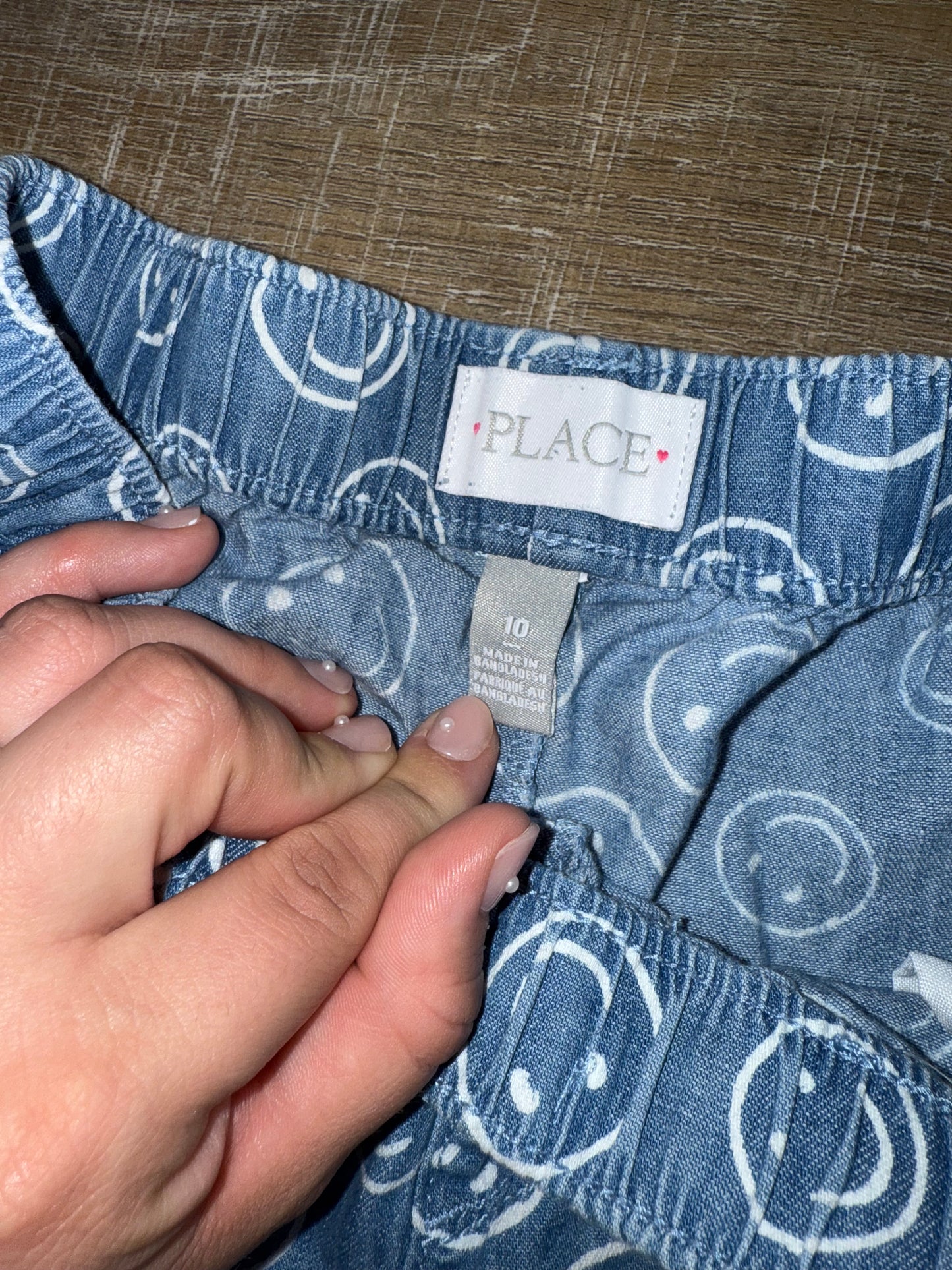 Children's Place (10) Blue Stretchy Waistband with Smiley Face Pattern Shorts