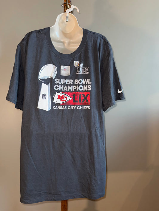 NWT Nike (XXL) Brand New Kansas City Chiefs Super Bowl Champions T-Shirt