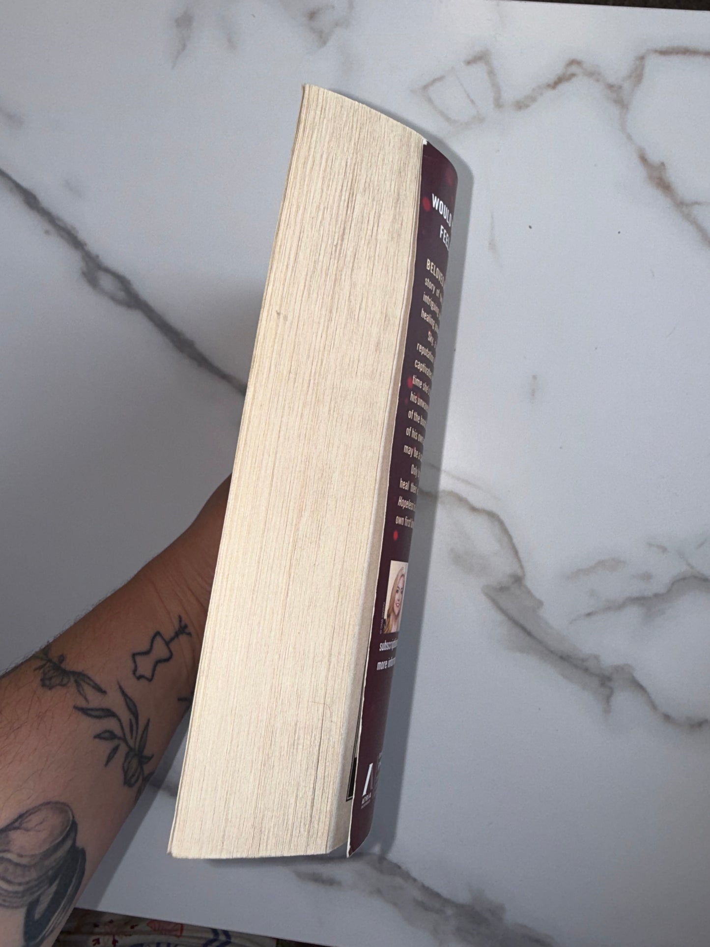 'Hopeless' By Colleen Hoover Paperback Book