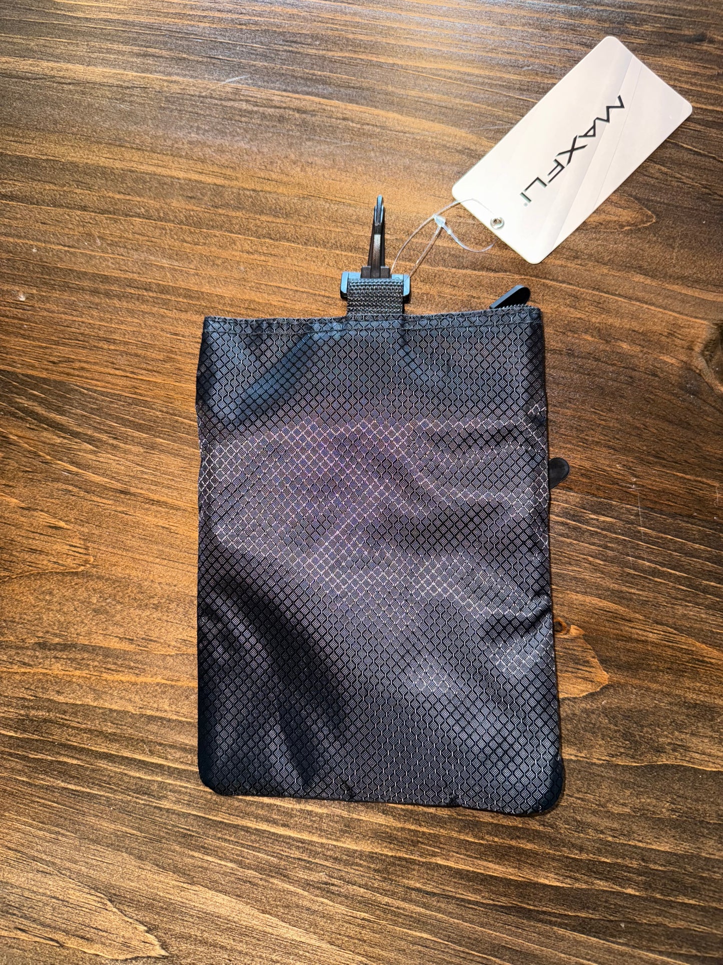 Maxfli Brand New Attachable Valuables Pouch for Golf Bag with Plush Lining