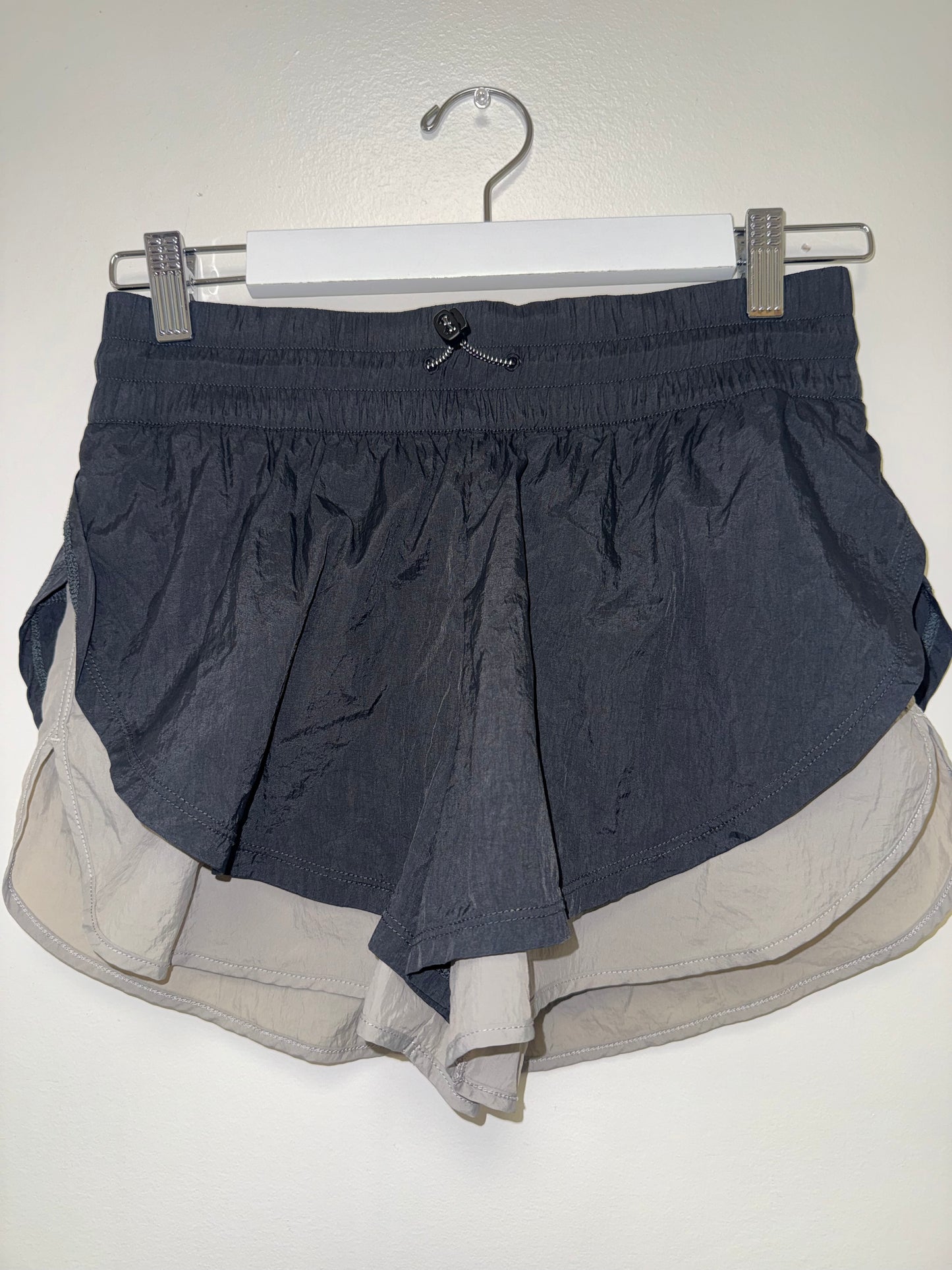 Peloton (Small) Black//Cream Sporty Layered Shorts