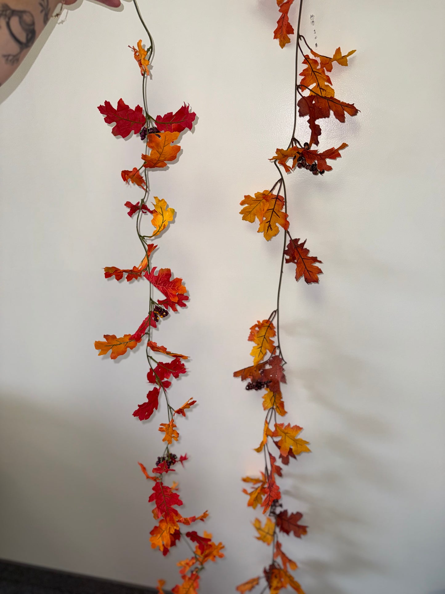 Red//Orange Fall Leaf Garland - 2 Piece