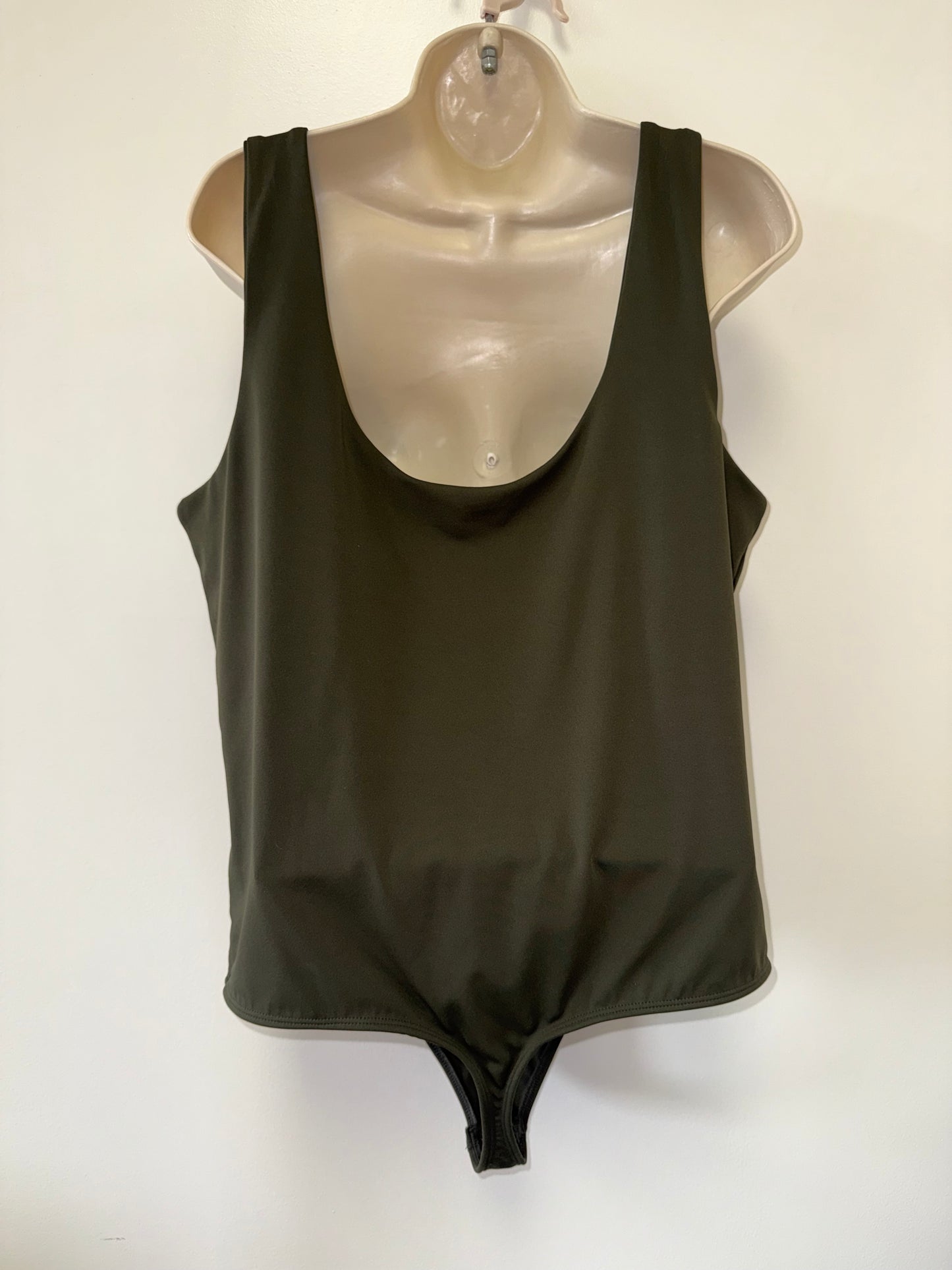 Express (XL) Green Body Contour Bodysuit with Scoop Neck