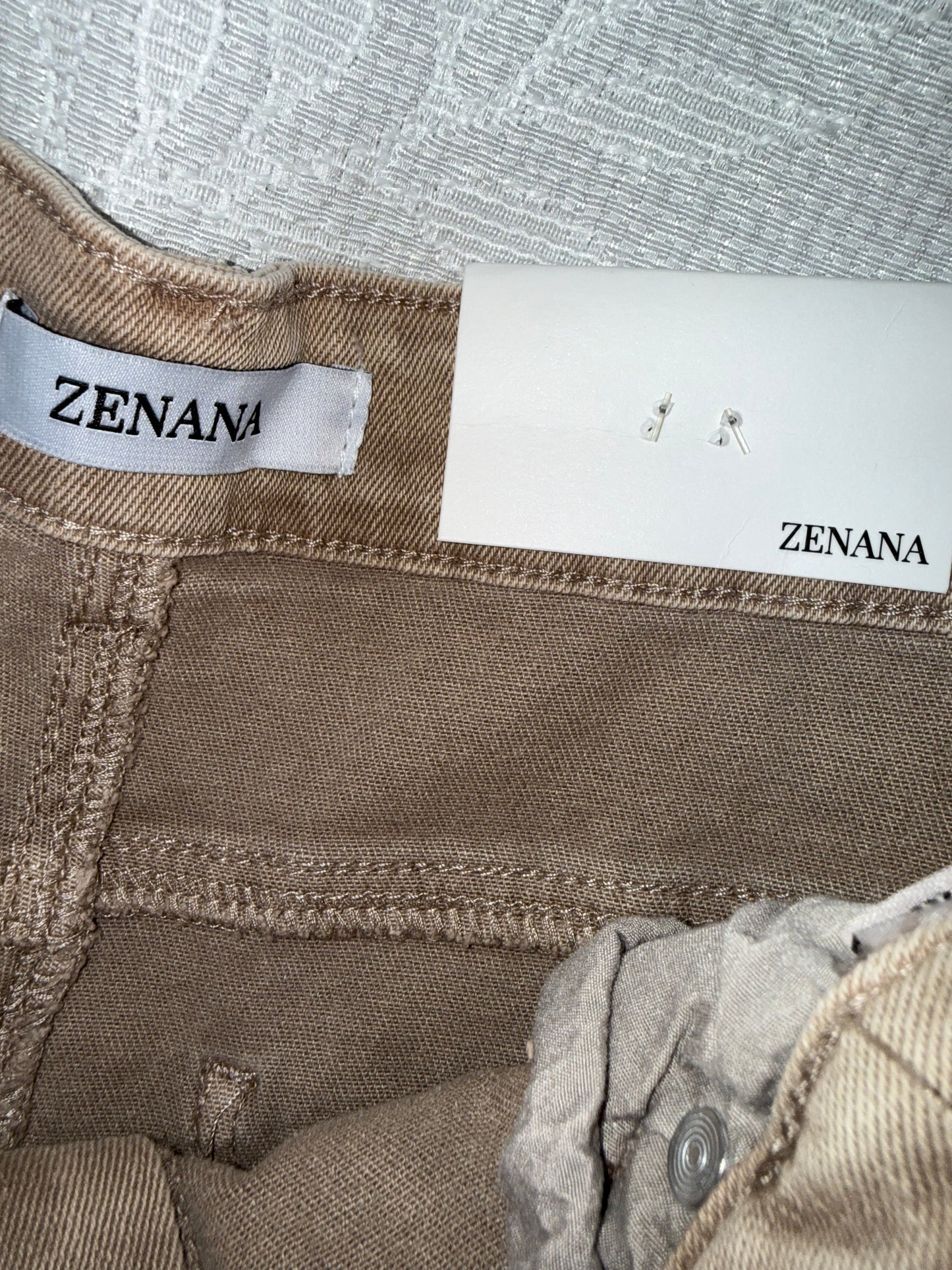 NWT Zenana (XL) Brand New Taupe Distressed Straight-Leg Jeans