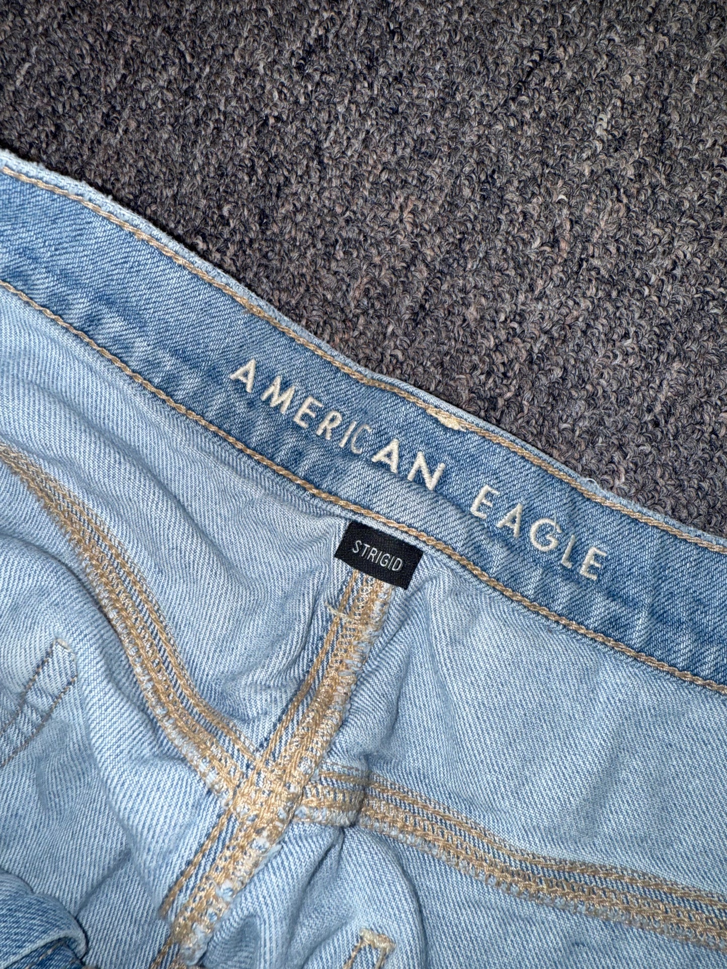 American Eagle (14) Distressed Denim Highest Rise 90's Boyfriend Jean Shorts